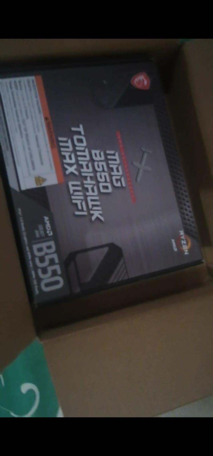 MSI MAG B550 Tomahawk MAX WiFi Gaming Motherboard (AMD Ryzen 5000 Series, AM4, DDR4, PCIe 4.0, SATA 6Gb/s, M.2, USB 3.2 Gen 2, HDMI/DP, Wi-Fi 6E, Bluetooth 5.2, 2.5Gbps LAN, ATX) - Customer Photo 2