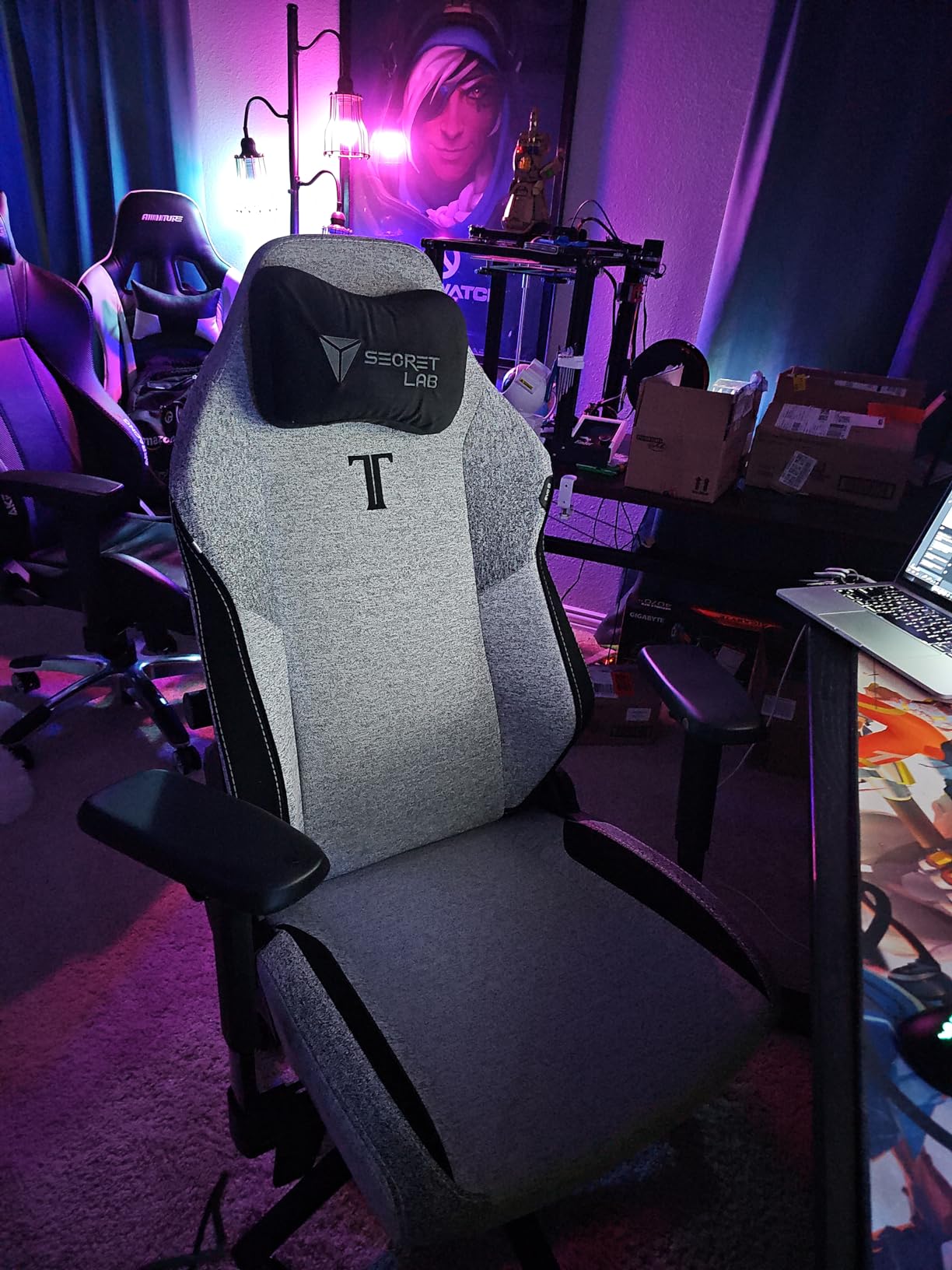 Secretlab Titan Evo Black3 Gaming Chair - Reclining, Ergonomic & Heavy Duty Computer Chair with 4D Armrests, Magnetic Head Pillow & Lumbar Support - Big and Tall Up to 395 lbs - Black - Fabric - Customer Photo 2