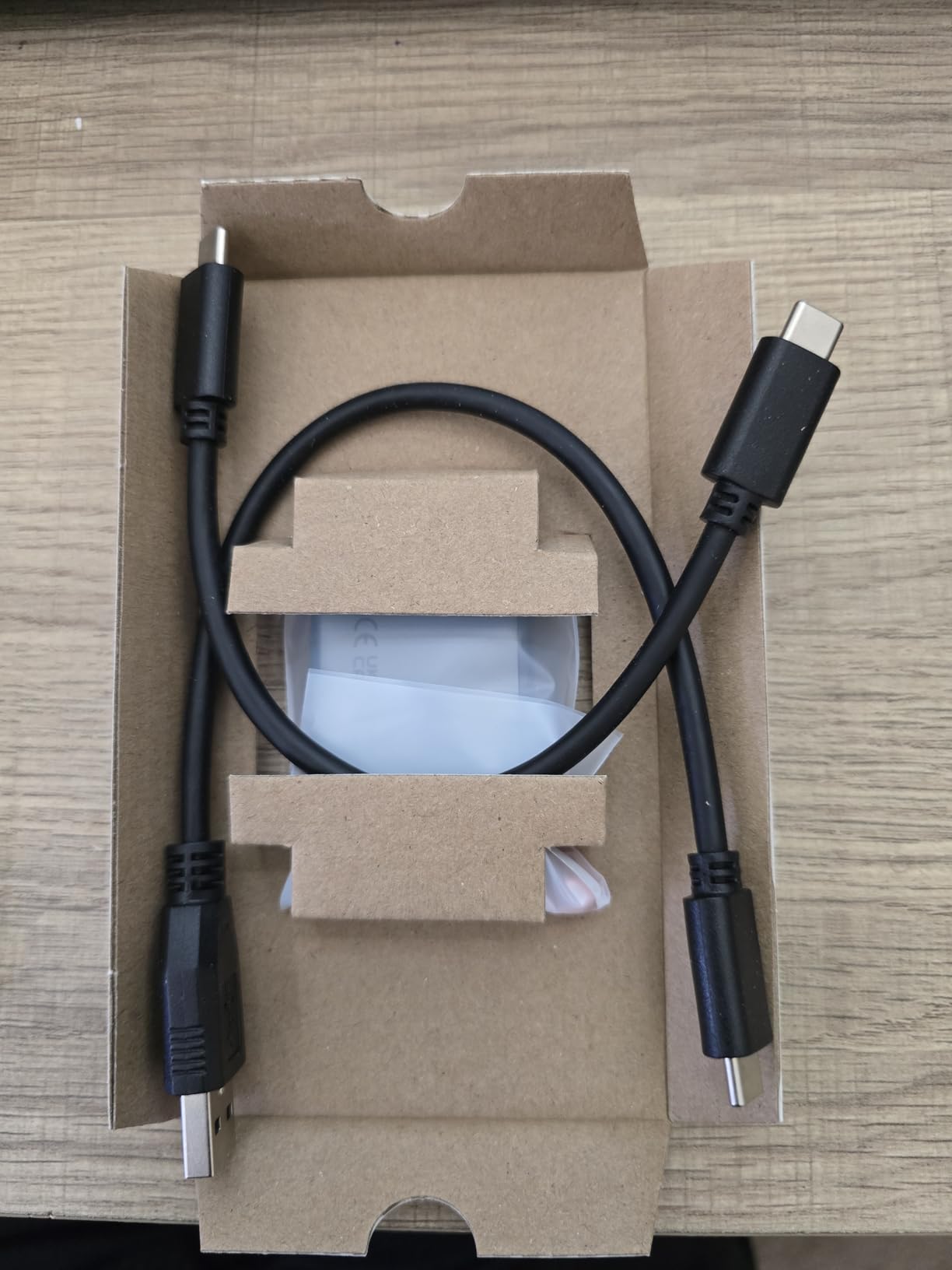 SSK Portable SSD 1TB External Solid State Drives, up to 1050MB/s USB C SSD External Hard Drive USB 3.2 Gen2 for iPhone 15/Pro, Windows, Mac, Android Phones and Tablets - Customer Photo 1