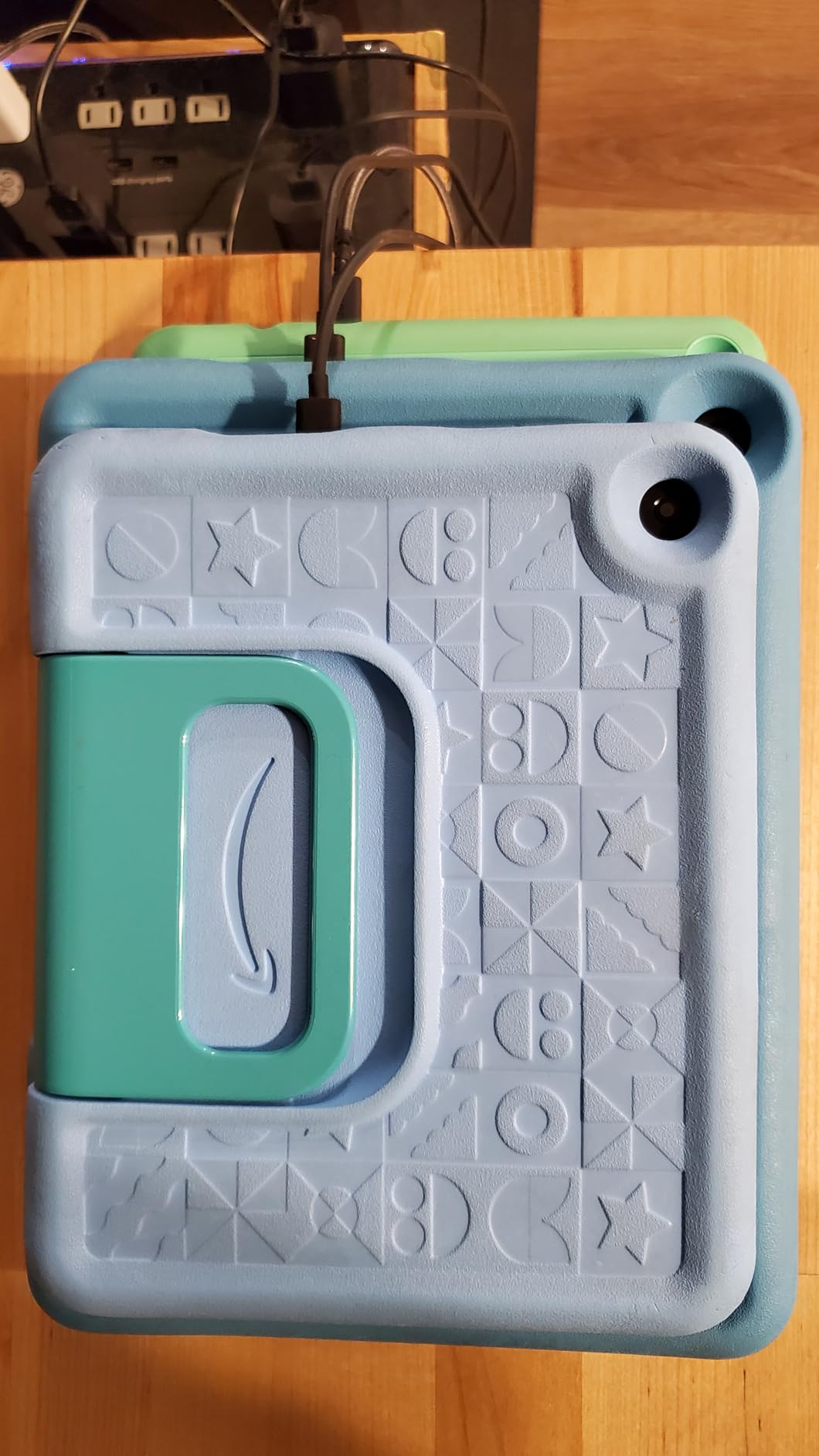 Amazon Fire HD 10 Kids tablet (newest model) ages 3-7 | Bright 10.1