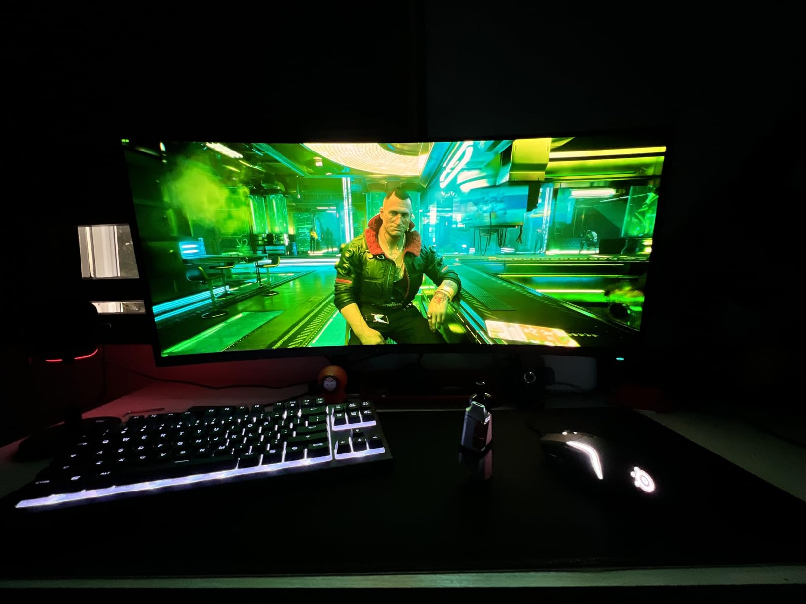 Alienware AW3423DWF Curved QD-OLED Gaming Monitor - 34-inch Quantum Dot OLED 0.1Ms 165Hz 21:9 Curved Display, 99.3% DCI-P3 Color Gamut, VESA DisplayHDR True Black 400, AMD FreeSync Premium Pro - Black Customer Review Alienware AW3423DWF Curved QD-OLED Gaming Monitor - 34-inch Quantum Dot OLED 0.1Ms 165Hz 21:9 Curved Display, 99.3% DCI-P3 Color Gamut, VESA DisplayHDR True Black 400, AMD FreeSync Premium Pro - Black - Customer Photo 2