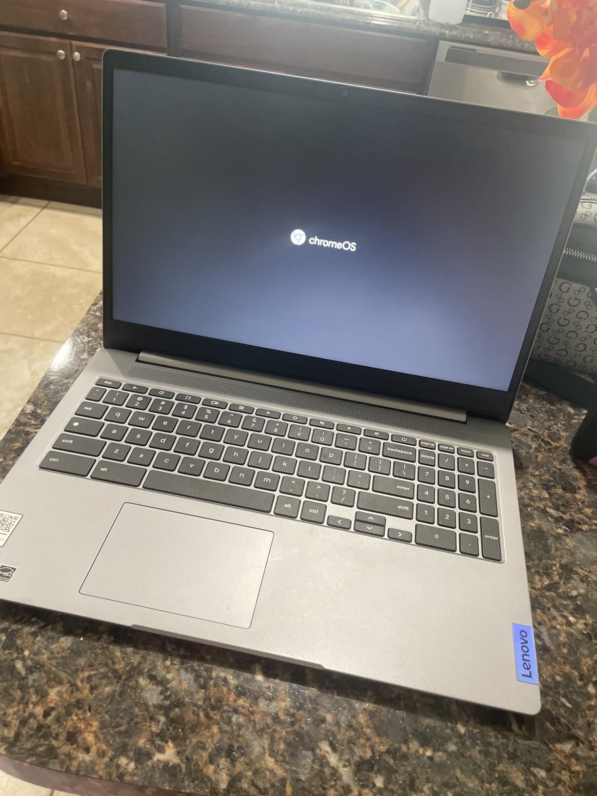 Lenovo IdeaPad 3i Chromebook, 15.6