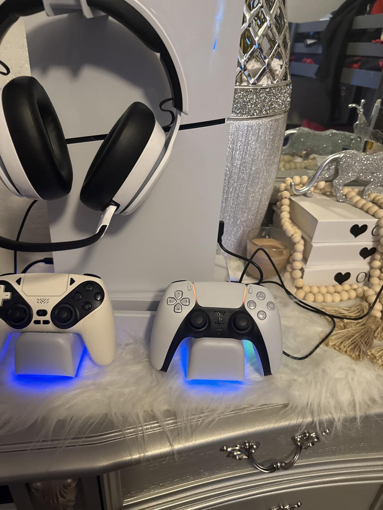 Cooling Stand for PS5/ Slim/Pro Disc & Digital Console, PS5 Cooling Station with Dual Controller Charging Station for PlayStation 5 Console, 3-Level Cooling Fan & PlayStation Vita Games customer photo 2