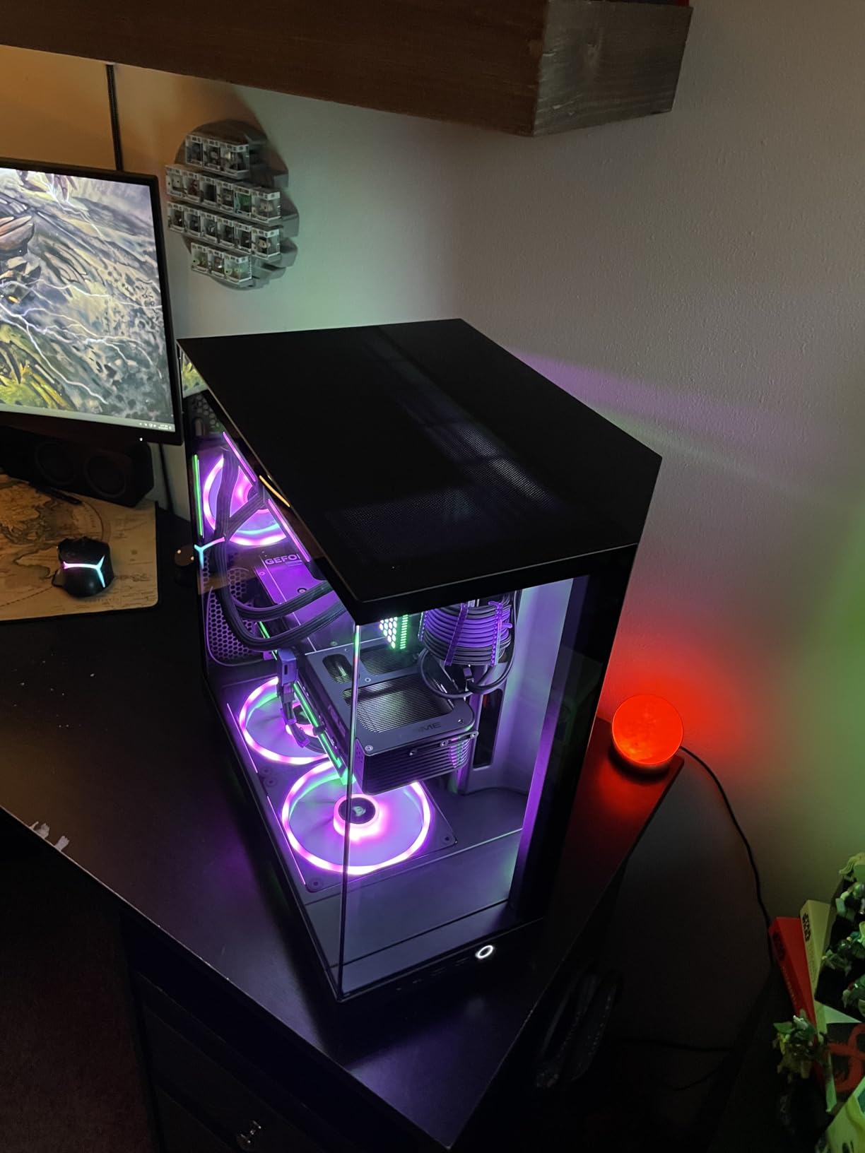 NZXT H6 Flow | CC-H61FW-01 | Compact Dual-Chamber Mid-Tower Airflow Case | Panoramic Glass Panels | High-Performance Airflow Panels | Includes 3 x 120mm Fans | Cable Management | White Customer Review NZXT H6 Flow | CC-H61FW-01 | Compact Dual-Chamber Mid-Tower Airflow Case | Panoramic Glass Panels | High-Performance Airflow Panels | Includes 3 x 120mm Fans | Cable Management | White - Customer Photo 2