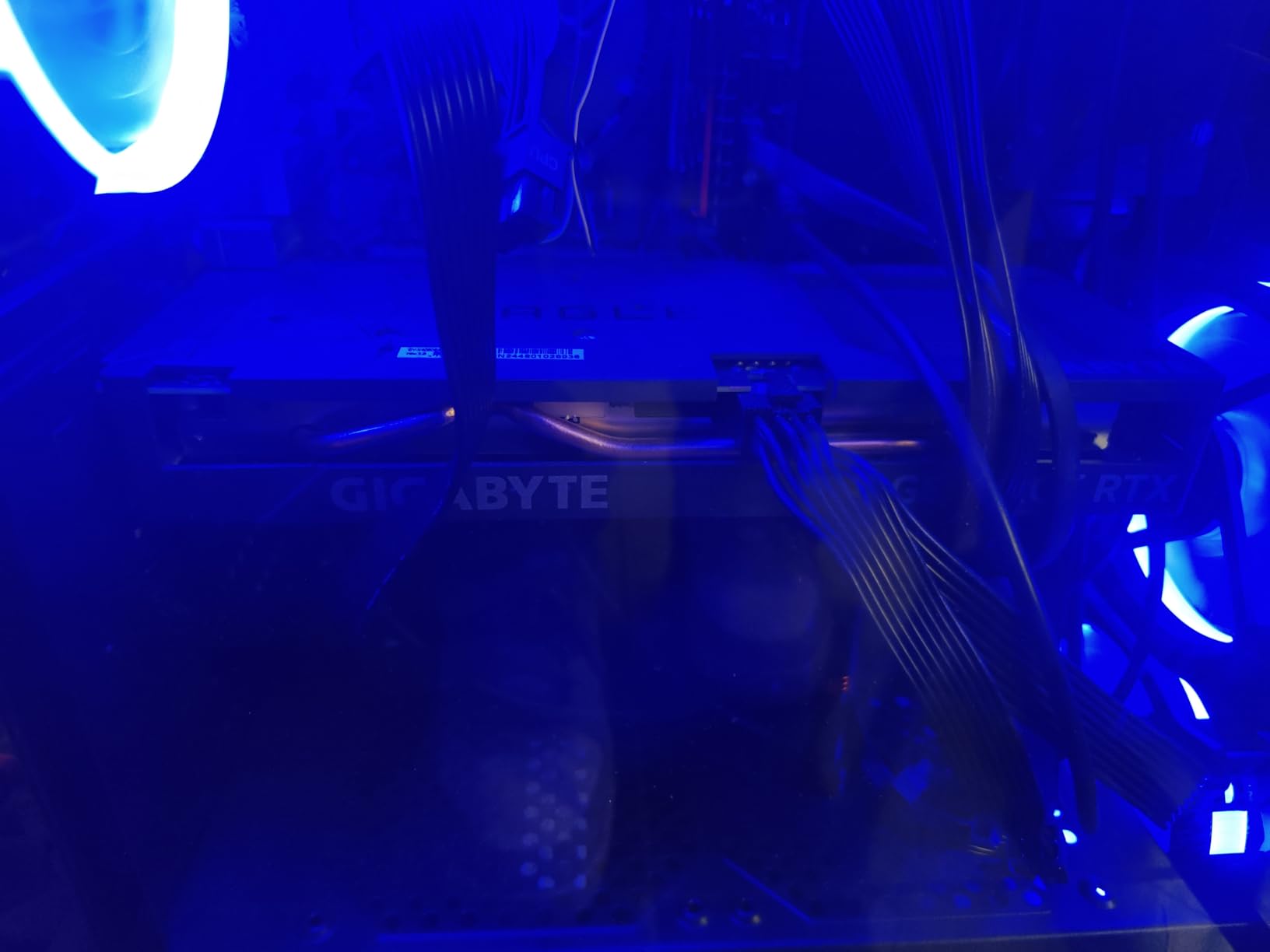 GIGABYTE NVIDIA GeForce RTX 4060 Eagle OC Graphics Card - 8GB GDDR6, 128-bit, PCI-E 4.0, 2505MHz Core Clock, 2X DP 1.4, 2X HDMI 2.1a, NVIDIA DLSS 3 - GV-N4060EAGLE OC-8GD - Customer Photo 1