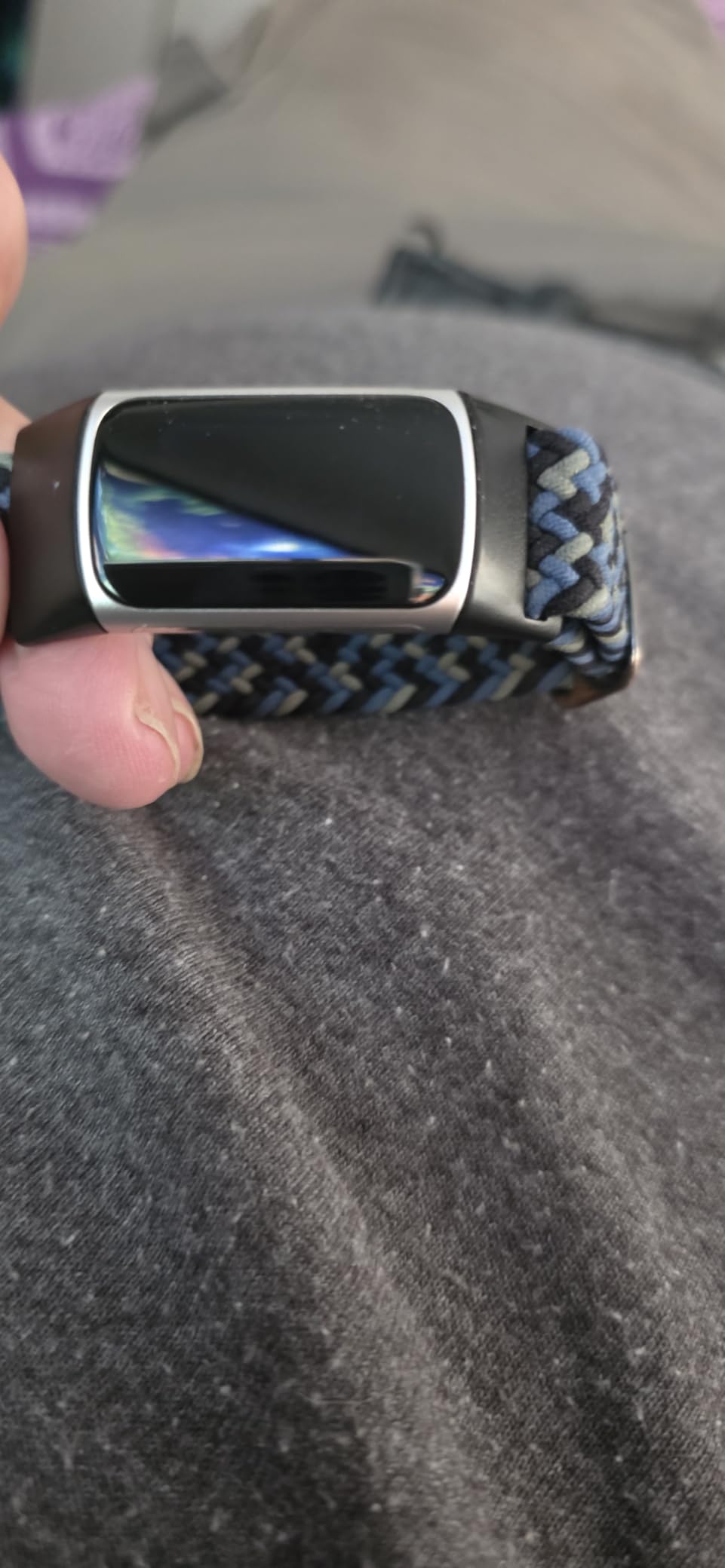 Fitbit Charge 6 Fitness Tracker with Google apps, Heart Rate on Exercise Equipment, 6-Months Premium Membership Included, GPS, Health Tools and More, Obsidian/Black, One Size (S & L Bands Included) Customer Review Fitbit Charge 6 Fitness Tracker with Google apps, Heart Rate on Exercise Equipment, 6-Months Premium Membership Included, GPS, Health Tools and More, Obsidian/Black, One Size (S & L Bands Included) - Customer Photo 5