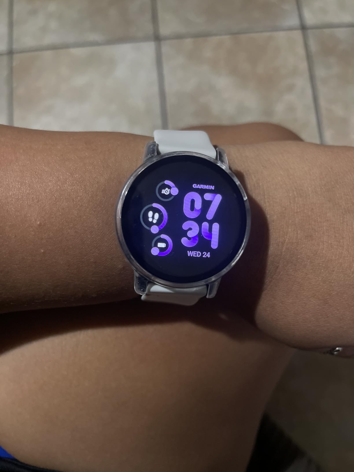 Garmin vívoactive 5, Health and Fitness GPS Smartwatch, AMOLED Display, Up to 11 Days of Battery, Ivory Customer Review Garmin vívoactive 5, Health and Fitness GPS Smartwatch, AMOLED Display, Up to 11 Days of Battery, Ivory - Customer Photo 2