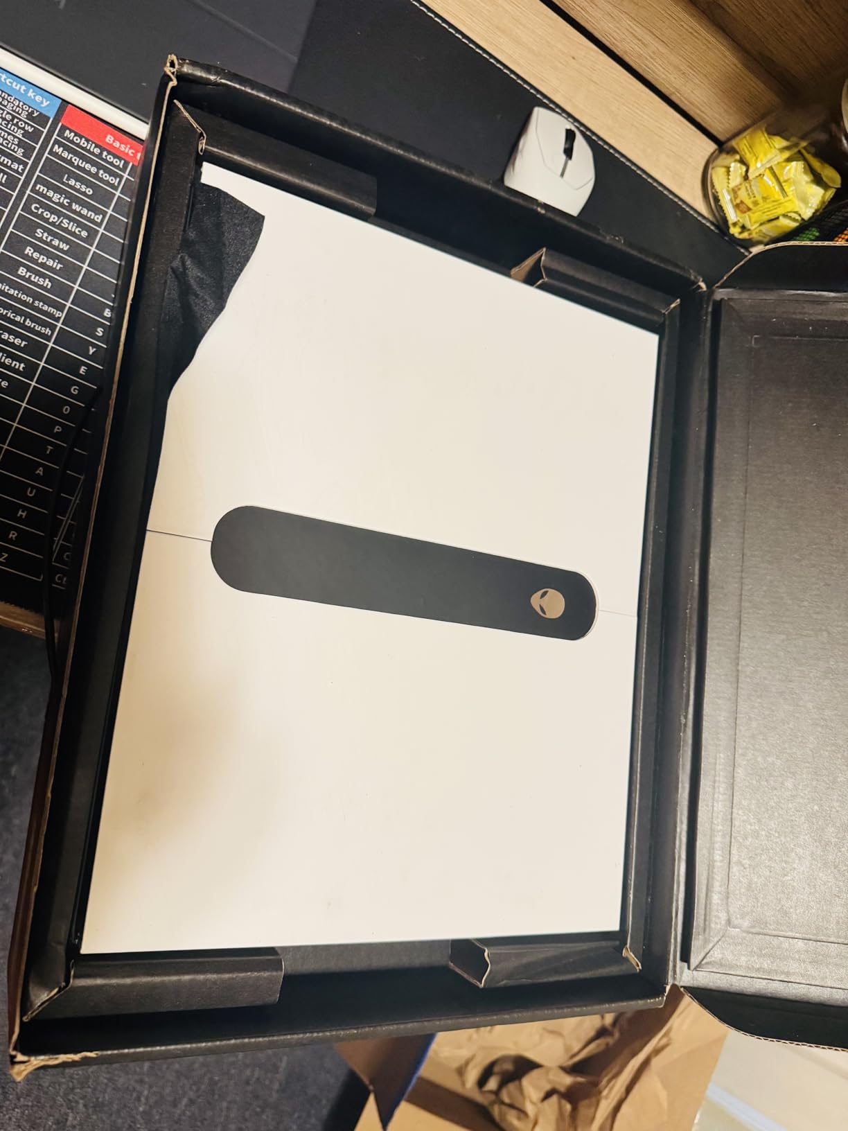 Alienware X16 R2 Gaming Laptop - 16-inch QHD+ 240Hz 3ms Display, Intel Core Ultra 7-155H, 16GB LPDDR5X RAM, 1TB SSD, NVIDIA GeForce RTX 4070 8GB GDDR6, Windows 11 Home, Onsite Service - Lunar Silver Customer Review Alienware X16 R2 Gaming Laptop - 16-inch QHD+ 240Hz 3ms Display, Intel Core Ultra 7-155H, 16GB LPDDR5X RAM, 1TB SSD, NVIDIA GeForce RTX 4070 8GB GDDR6, Windows 11 Home, Onsite Service - Lunar Silver - Customer Photo 2