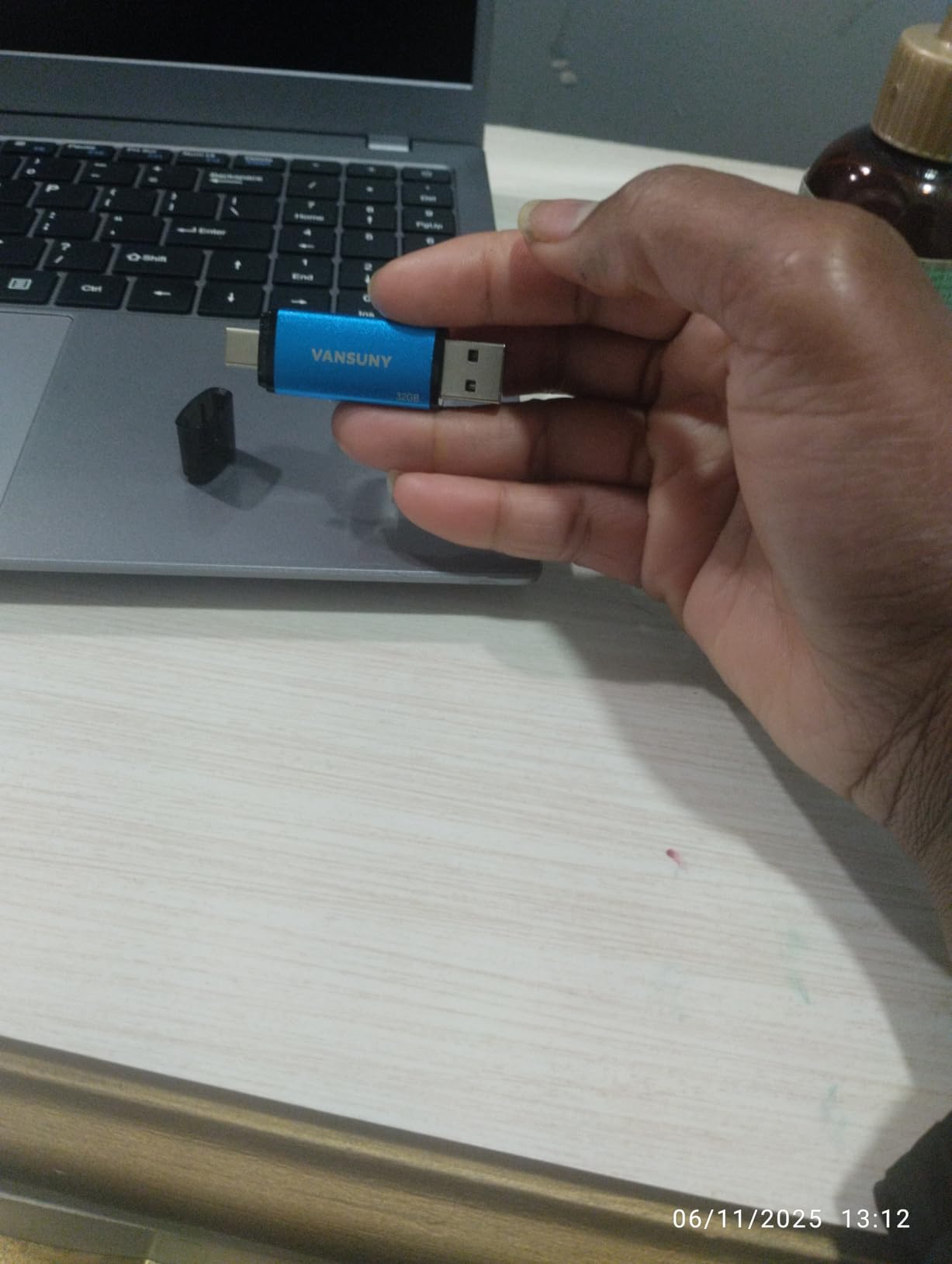 Vansuny 128GB Flash Drive,3 Pack USB 3.0 Thume Drive Slide Retractable Memory Stick with Lanyard Hole for PC/Laptop/Computer Storage & Backup Files Picture Video (Black,Green,Blue) - Customer Photo 2