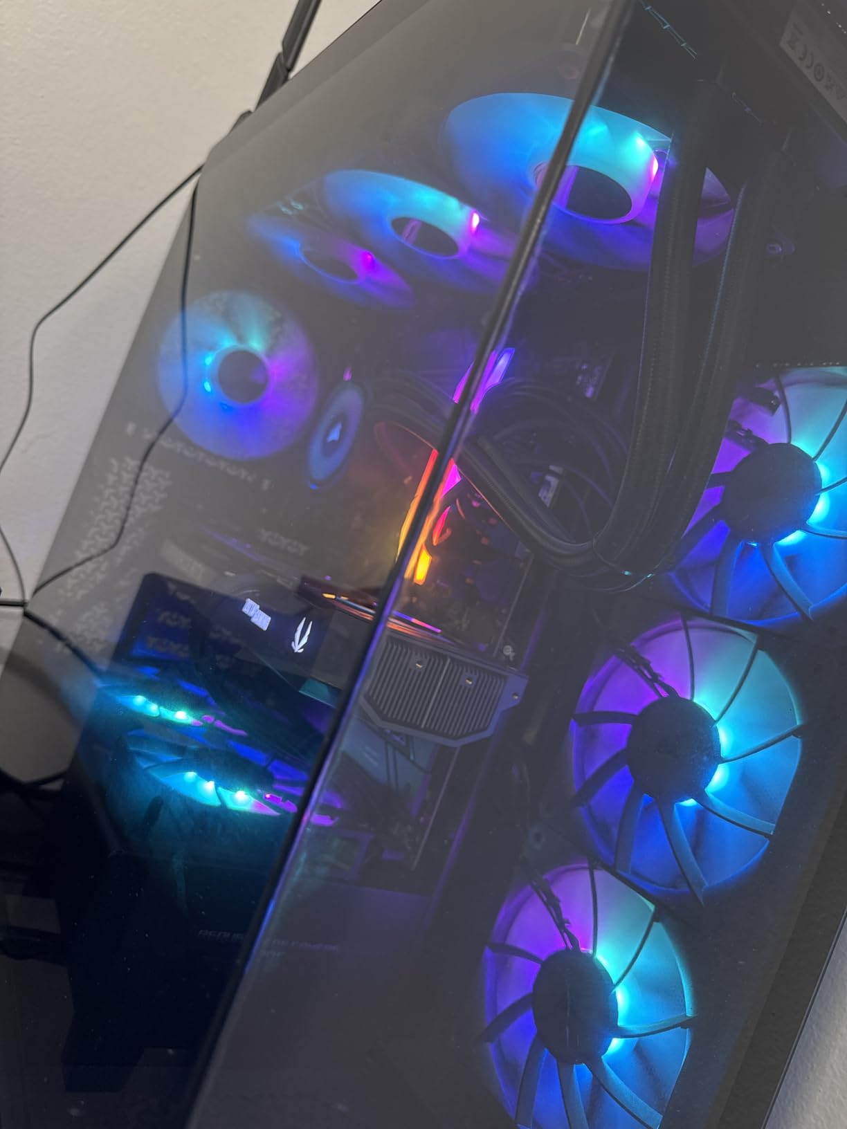 CORSAIR RS120 ARGB 120mm PWM Fans – Daisy-Chain Connection – Low-Noise – Magnetic Dome Bearing – Triple Pack – Black Customer Review CORSAIR RS120 ARGB 120mm PWM Fans – Daisy-Chain Connection – Low-Noise – Magnetic Dome Bearing – Triple Pack – Black - Customer Photo 1