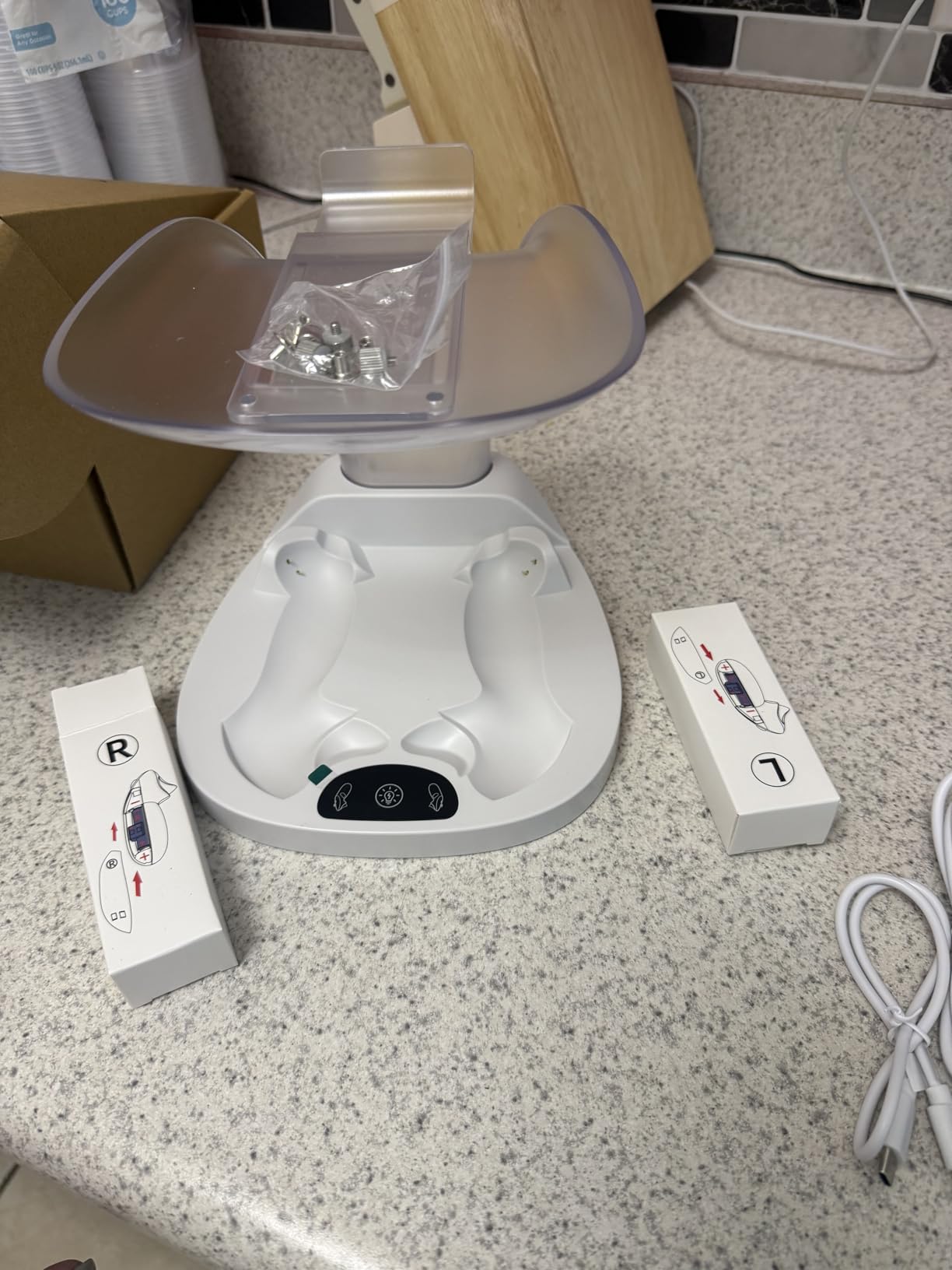 YOGES Charging Dock for Meta Quest 3S, Quest 3 Fast Charging Station with 2 Rechargeable Batteries kit, VR Heatset Charging Stand Dock for Oculus Quest 3/ Quest 3S Accessories, Support Elite Strap - Customer Photo 1