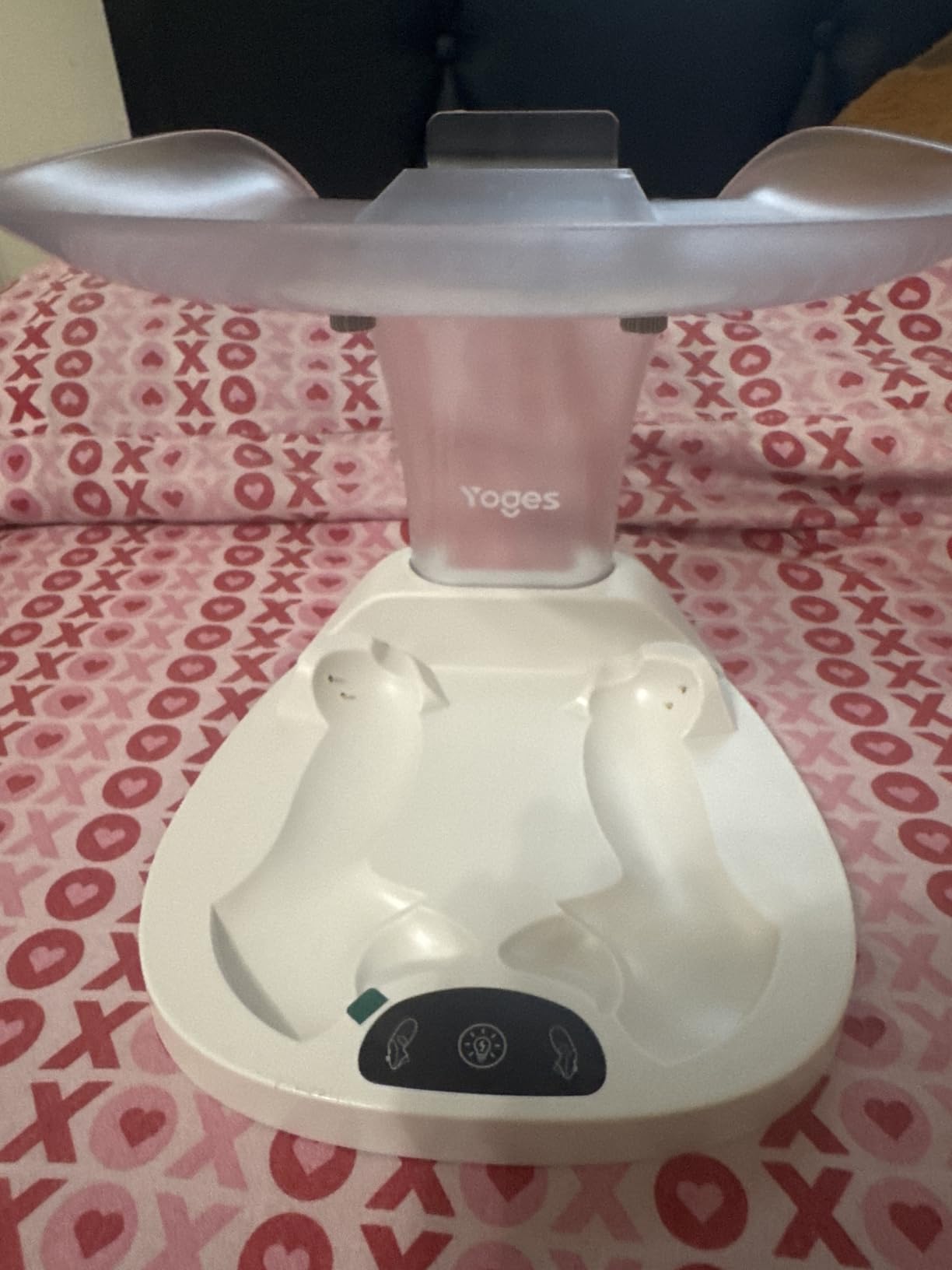 YOGES Charging Dock for Meta Quest 3S, Quest 3 Fast Charging Station with 2 Rechargeable Batteries kit, VR Heatset Charging Stand Dock for Oculus Quest 3/ Quest 3S Accessories, Support Elite Strap - Customer Photo 3