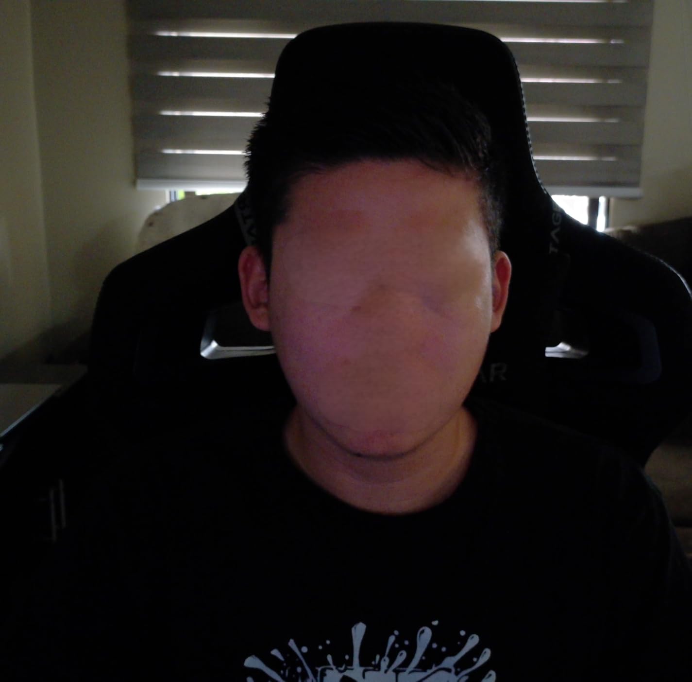 OBSBOT Meet 2 AI-Powered 4K Webcam, AI Framing & Autofocus, Webcam with Microphone, 60 FPS, HDR Low-Light Correction, Beauty Mode, Webcam for PC, Streaming, Conference, Gaming, etc. (Aurora Green) Customer Review OBSBOT Meet 2 AI-Powered 4K Webcam, AI Framing & Autofocus, Webcam with Microphone, 60 FPS, HDR Low-Light Correction, Beauty Mode, Webcam for PC, Streaming, Conference, Gaming, etc. (Aurora Green) - Customer Photo 2