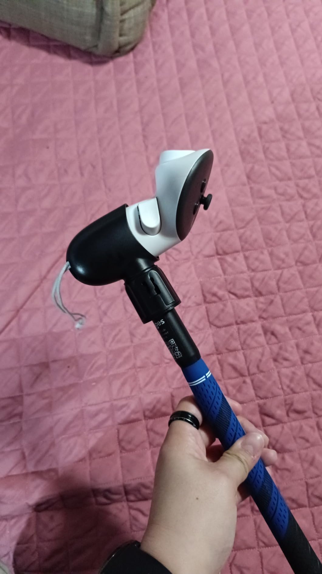 YOGES VR Golf Club Attachment Compatible with Meta Quest 3S/ Quest 3/ Oculus Quest 2 Controller, Non-Slip VR Golf Handle Grips 90 Degree Keep Tracking for Golf VR Games (ONLY for Right Controller) - Customer Photo 3