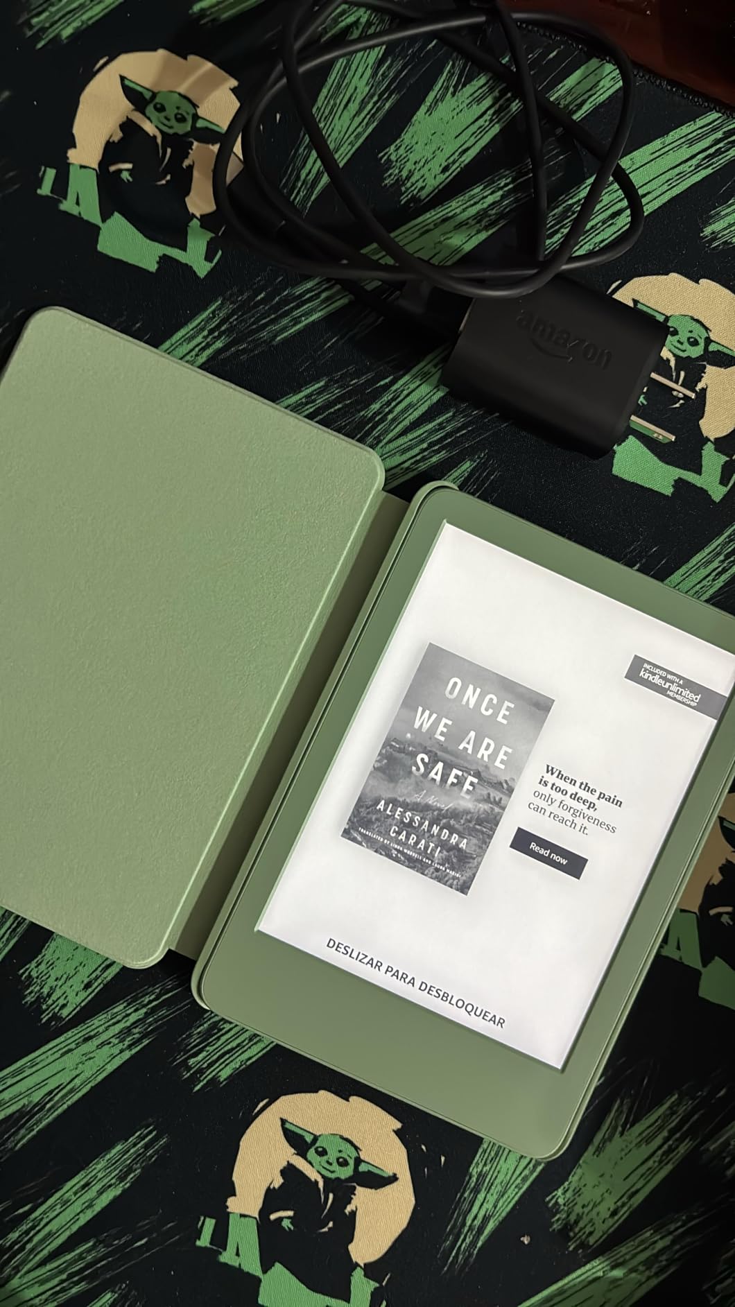 Kindle Essentials Bundle including Kindle (2024 release) - Black, Fabric Cover - Rose, and Power Adapter Customer Review Kindle Essentials Bundle including Kindle (2024 release) - Black, Fabric Cover - Rose, and Power Adapter - Customer Photo 2