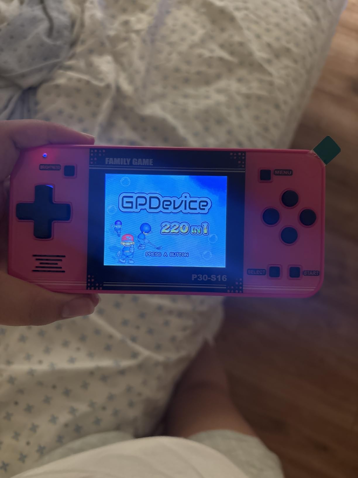 Handheld Game for Kids -Preloaded 220 Retro Video Games, Portable Gaming Player with Rechargeable Battery 3.0