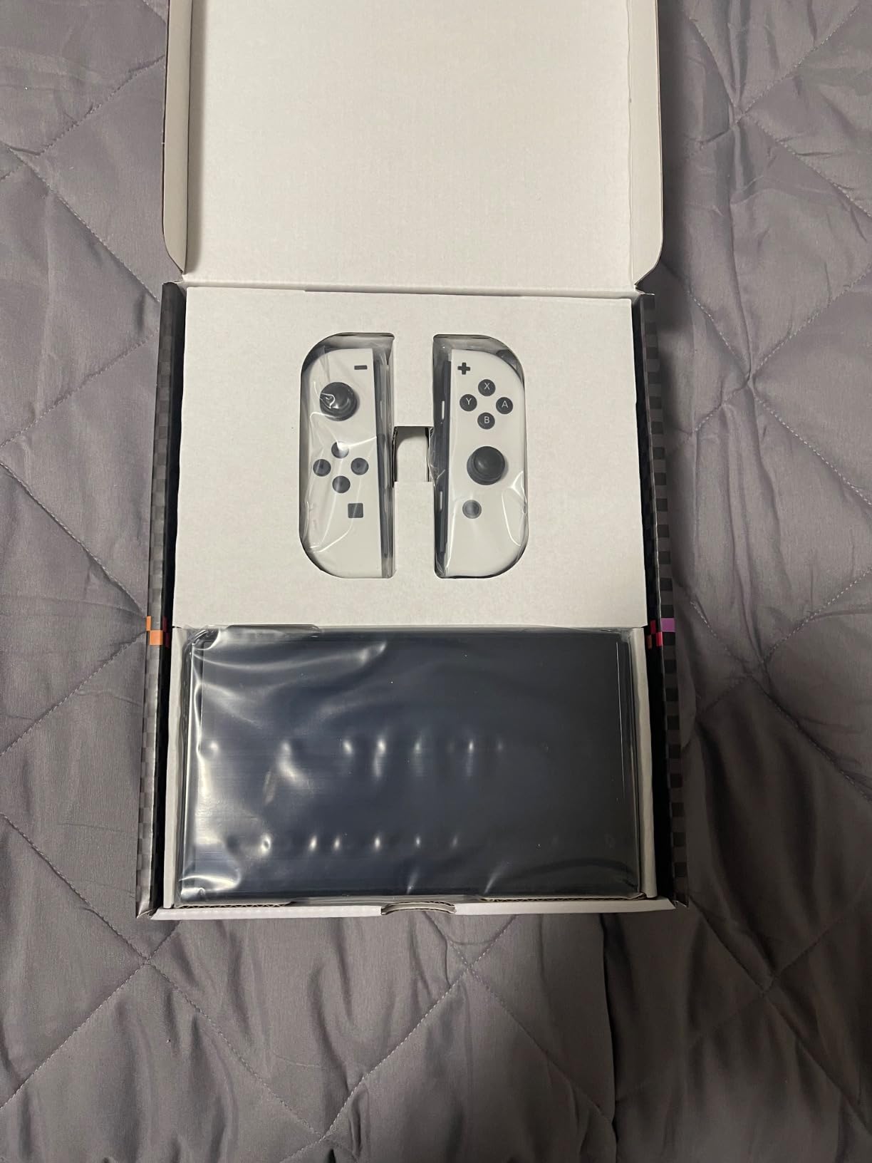 Nintendo Switch™ – OLED Model Mario Kart™ 8 Deluxe Bundle Customer Review Nintendo Switch™ – OLED Model Mario Kart™ 8 Deluxe Bundle - Customer Photo 2