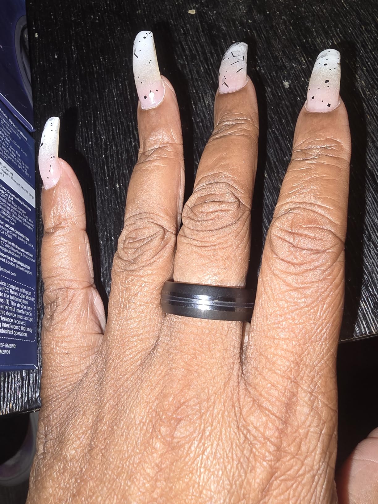 RENPHO Lynx Smart Ring, All-Day Sleep & Activity Tracking, Includes Charging Case, 7-Day Battery Life, Subscription-Free App for iOS & Android, Size Before You Buy (Silver, Size 7) Customer Review RENPHO Lynx Smart Ring, All-Day Sleep & Activity Tracking, Includes Charging Case, 7-Day Battery Life, Subscription-Free App for iOS & Android, Size Before You Buy (Silver, Size 7) - Customer Photo 5