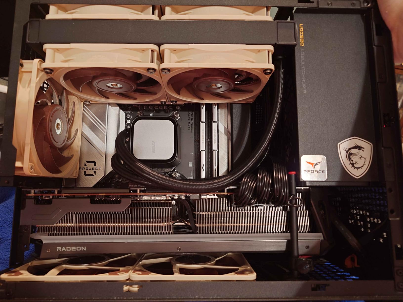 MSI MAG Coreliquid A13 360 - AIO ARGB CPU Liquid Cooler - 360mm Radiator - LGA 1700/1851 / AM5/AM4 Compatible - Triple 120mm ARGB PWM Fans, Black Customer Review MSI MAG Coreliquid A13 360 - AIO ARGB CPU Liquid Cooler - 360mm Radiator - LGA 1700/1851 / AM5/AM4 Compatible - Triple 120mm ARGB PWM Fans, Black - Customer Photo 1