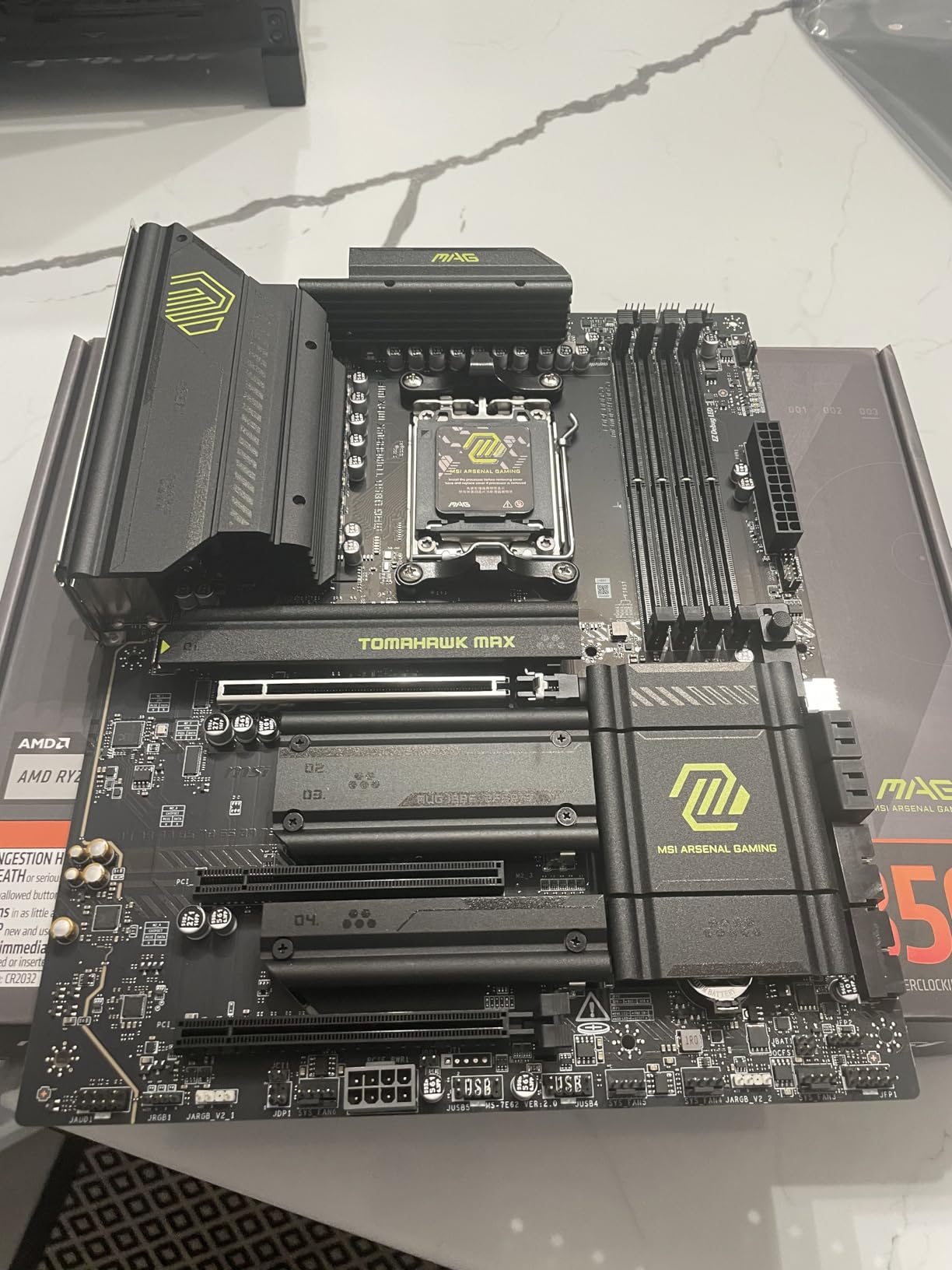 MSI MAG B850 Tomahawk MAX WiFi Motherboard, ATX - Supports AMD Ryzen 9000/8000 / 7000 Processors, AM5-80A SPS VRM, DDR5 Memory Boost 8400+ MT/s (OC), PCIe 5.0 x16, M.2 Gen5, Wi-Fi 7, 5G LAN customer photo 1