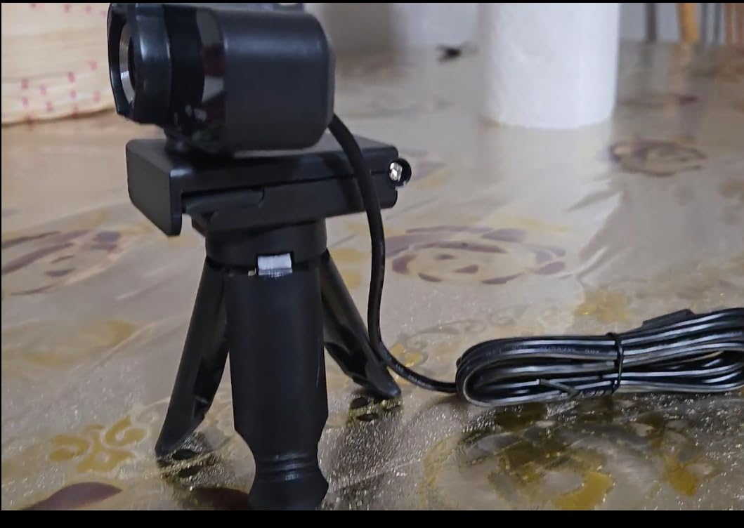 Gohero Full HD 1080P Video Webcam, Noise Cancellation, Privacy Cover, Wide-Angle Lens, Auto Light Correction, Plug & Play USB Webcam for Laptop, Desktop, PC, Mac, Zoom, Skype Pro Series Customer Review Gohero Full HD 1080P Video Webcam, Noise Cancellation, Privacy Cover, Wide-Angle Lens, Auto Light Correction, Plug & Play USB Webcam for Laptop, Desktop, PC, Mac, Zoom, Skype Pro Series - Customer Photo 1