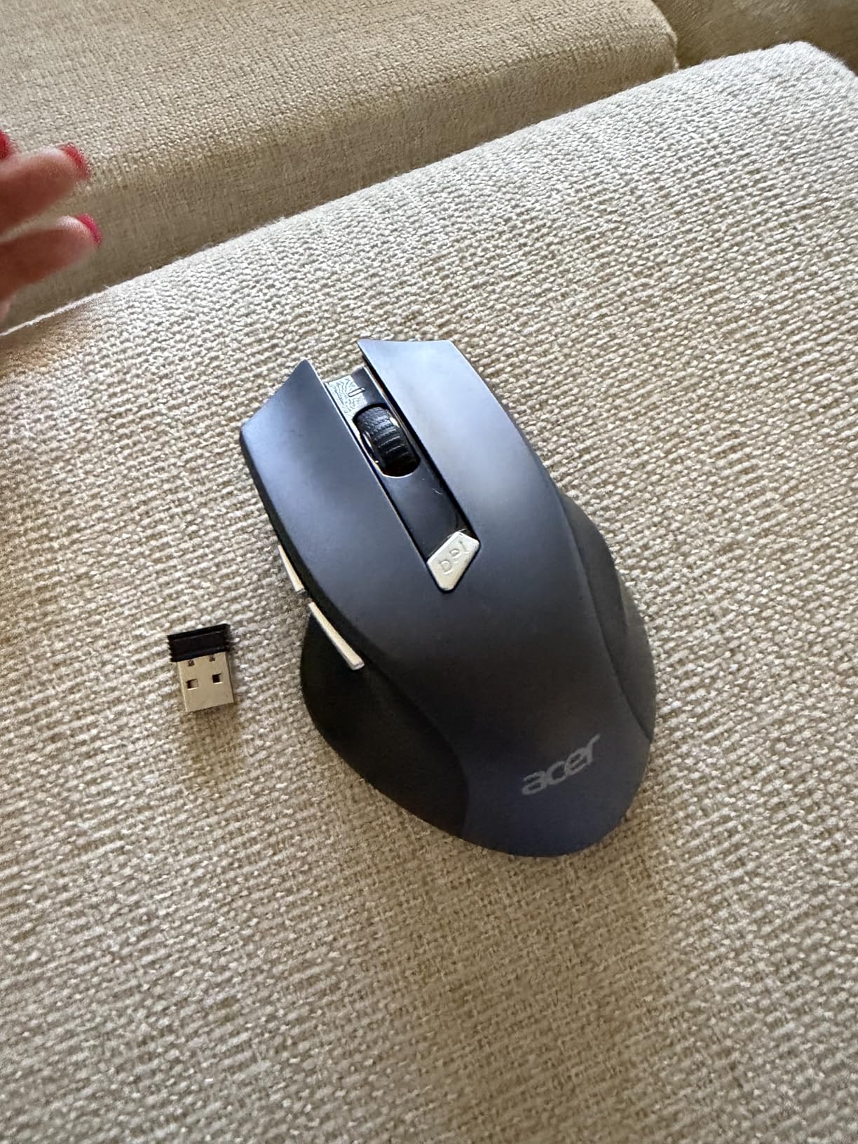 acer Wireless Mouse for Laptop, 2.4GHz Computer Mouse 3 Adjustable DPI Office Cordless USB Mice with USBA Receiver, 6 Buttons, 1600 DPI, Medium to Large Sized Hands Compatible with PC, Laptop, Desktop - Customer Photo 1