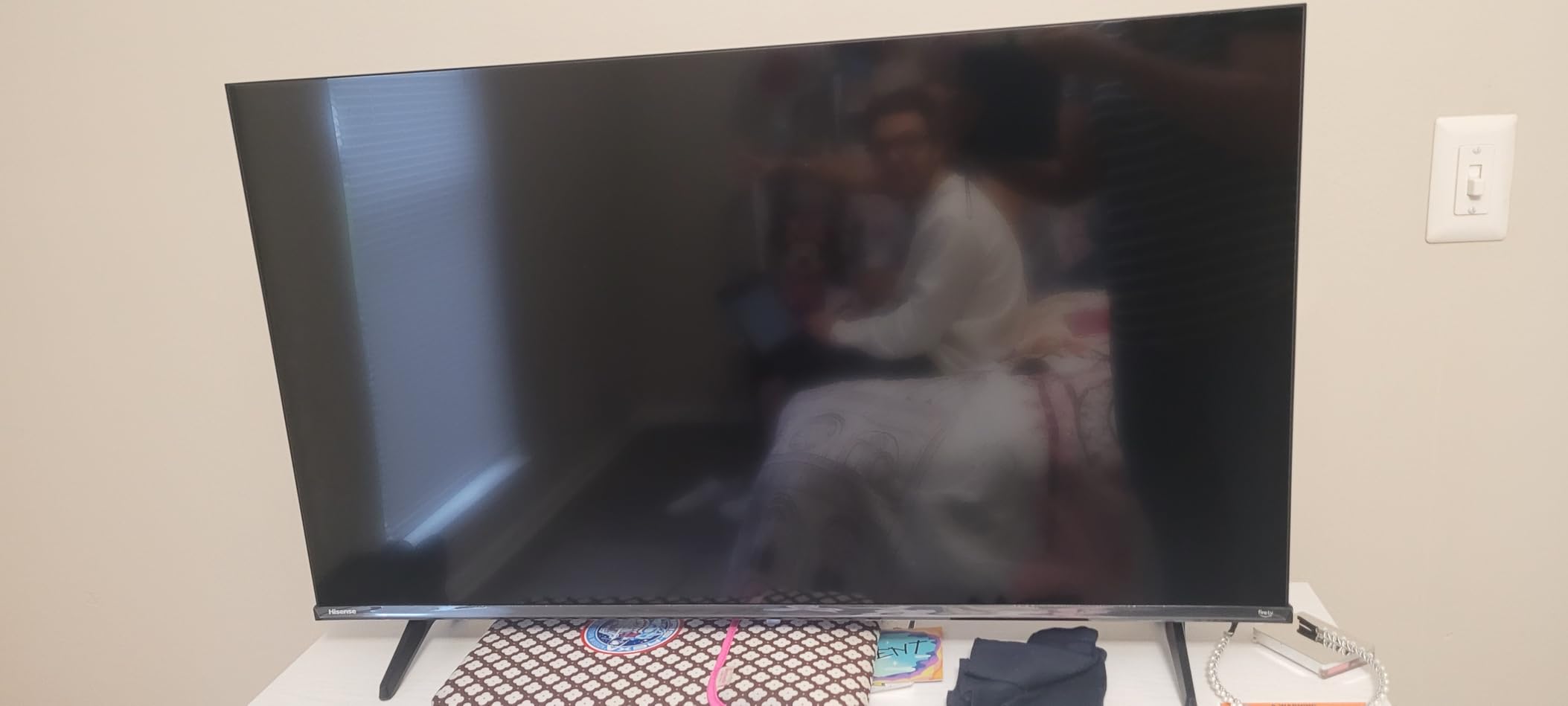 Hisense 40-Inch Class QD4 Series QLED FHD Smart Fire TV (40QD4QF, 2025 Model) - Quantum Dot Color, DTS Virtual: X, Alexa Built in, Slim Bezel Design - Customer Photo 2