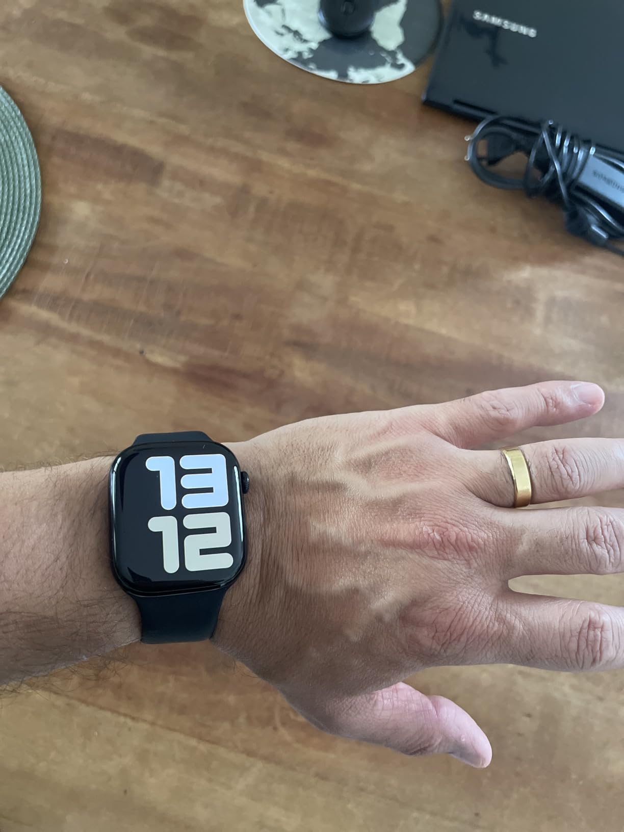 Apple Watch Series 11 [GPS 46mm] Smartwatch with Jet Black Aluminum Case with Black Sport Band - M/L. Sleep Score, Fitness Tracker, Health Monitoring, Always-On Display, Water Resistant - Customer Photo 5