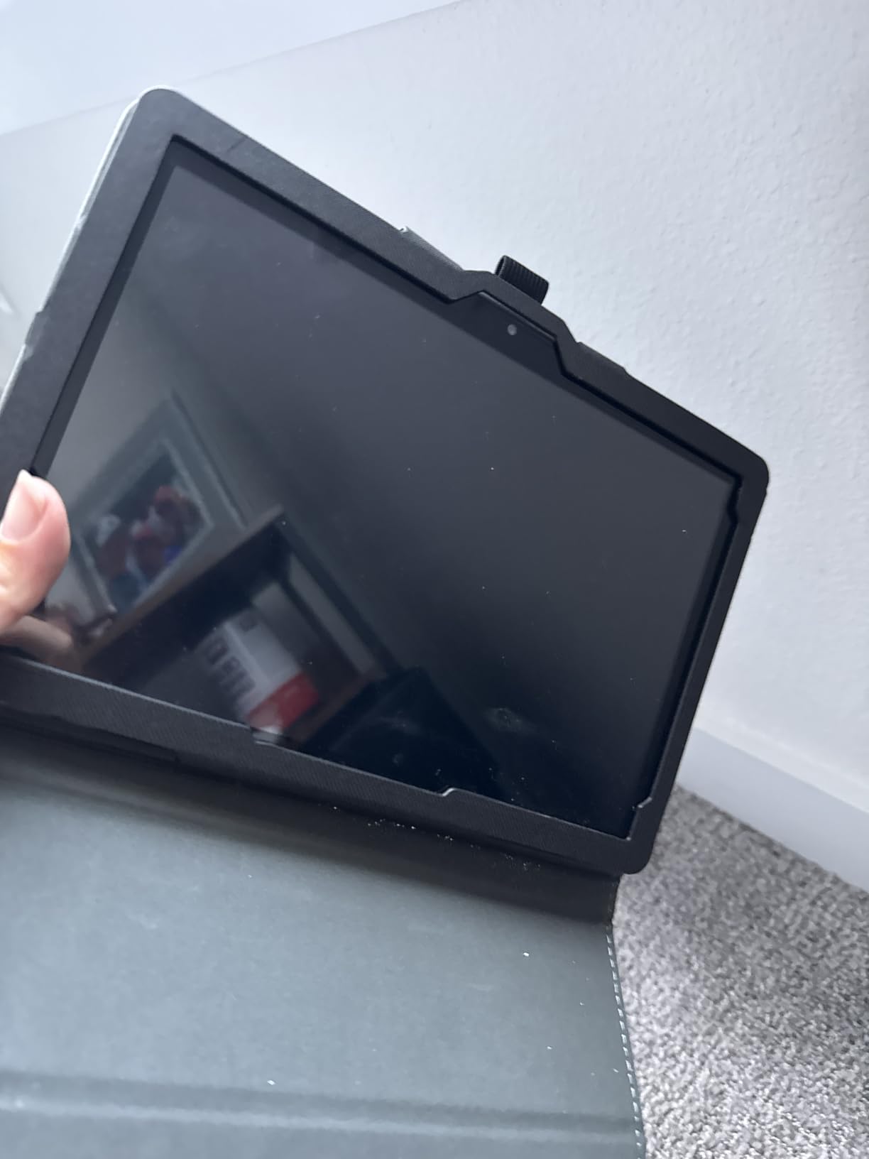 Tablet 10 Inch, Android 14 Tablet PC, 8GB RAM+64GB ROM (1TB TF), Octa-Core 2.0 GHz, WiFi 6, Bluetooth 5.0, Widevine L1, 5MP+8MP, 5000mAh,Type-C, Black Customer Review Tablet 10 Inch, Android 14 Tablet PC, 8GB RAM+64GB ROM (1TB TF), Octa-Core 2.0 GHz, WiFi 6, Bluetooth 5.0, Widevine L1, 5MP+8MP, 5000mAh,Type-C, Black - Customer Photo 1