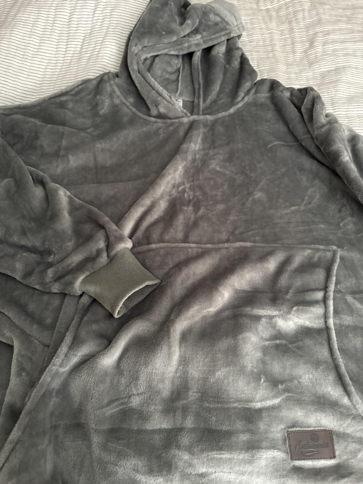 Catalonia Oversized Blanket Hoodie Sweatshirt, Fleece Pullover with Large Front Pocket, for Adults Men Women - Customer Photo 3