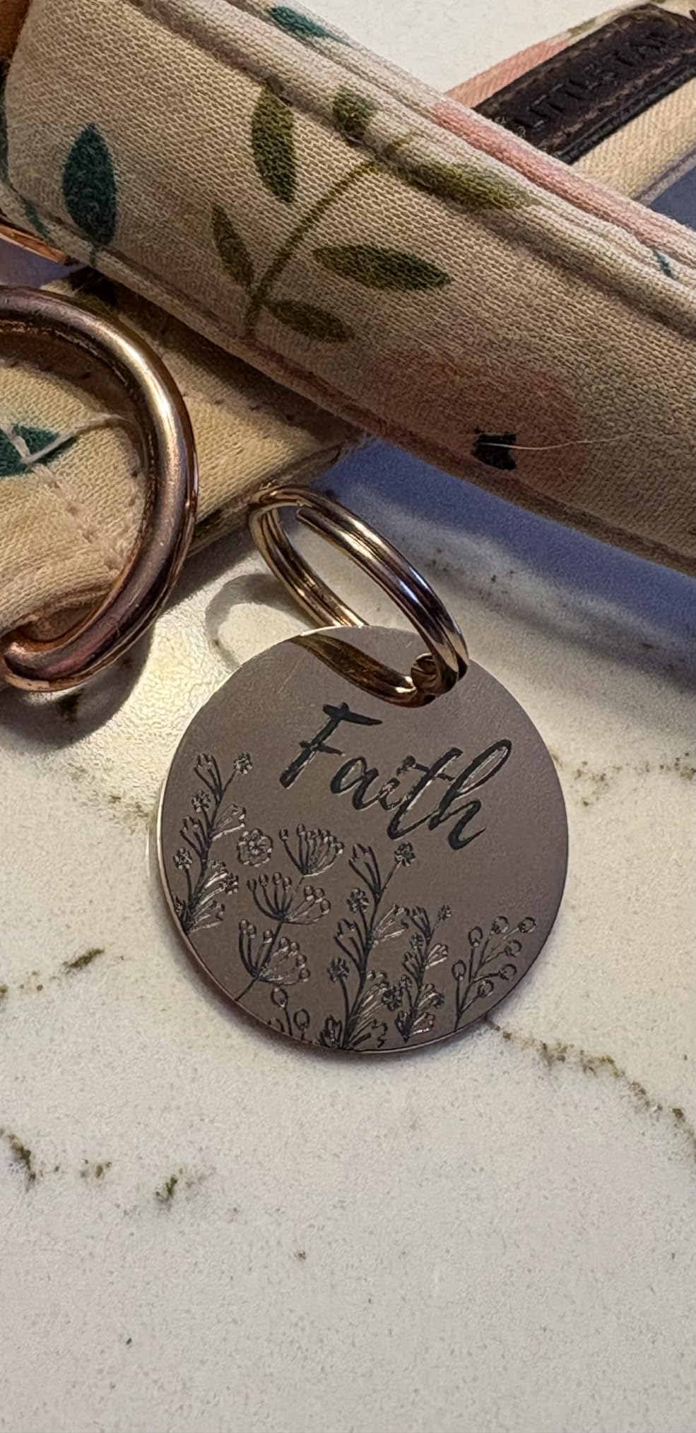 Dog Name Tags Personalized - Placas para Perros Personalizados - Dog Tags Engraved for Pets - Personalized Gifts Dog Tags - Customized Dog Tag for Collar - Small Dog Tags Personalized (Circle, Gold) - Customer Photo 1