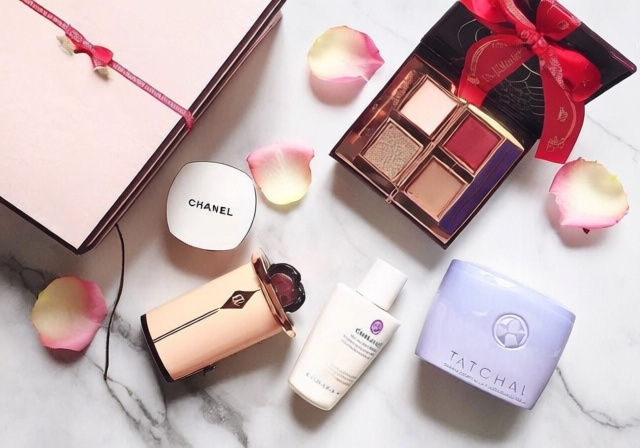 12 Best Luxury Beauty Gift Sets [cy] - Premium Skincare & Makeup Gifts - PropelRC