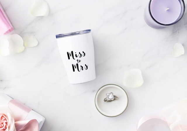 Gifts For Bride To Be [cy]: 12 Thoughtful Presents She'll Actually Love - PropelRC