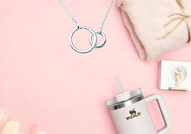 Best Gifts For Sisters [cy]: 14 Thoughtful Presents She'll Actually Love - PropelRC