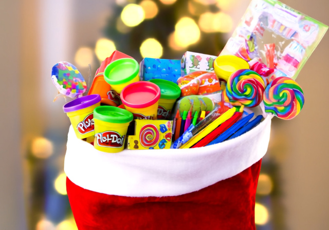 Best Stocking Stuffers For Kids 2025: 15 Expert-Tested Gifts Kids Actually Love - PropelRC