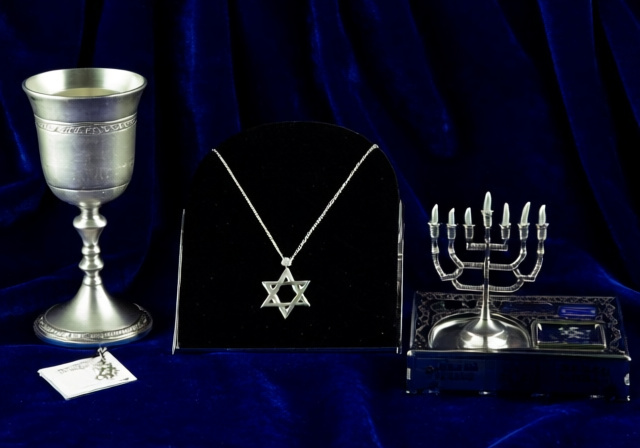 12 Best Bar Mitzvah Gifts That Boys Actually Want in 2025 - PropelRC