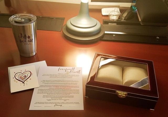 Farewell Gifts: 12 Best Send-Off Presents That Leave Lasting Impressions - PropelRC