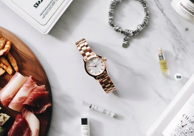 25 Thoughtful Gifts For Women Under $50 That Look Expensive - PropelRC