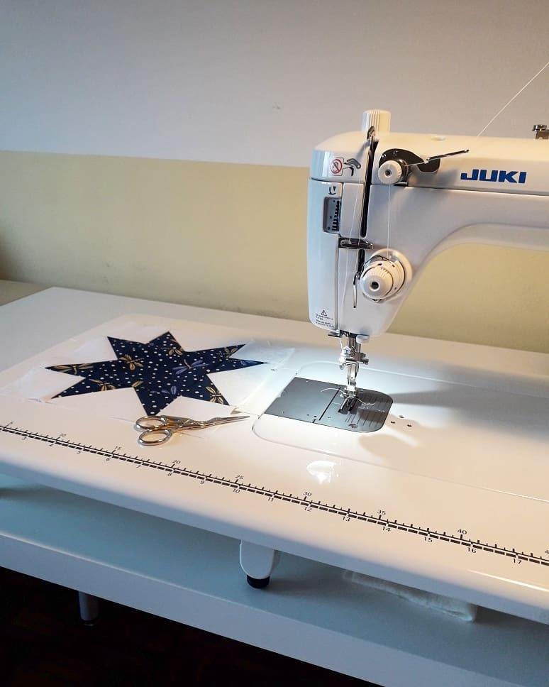 JUKI TL-2010Q 1-Needle, Lockstitch, Portable Sewing Machine with Automatic Thread Trimmer for Quilting, Tailoring, Apparel and Home Decor customer photo 2