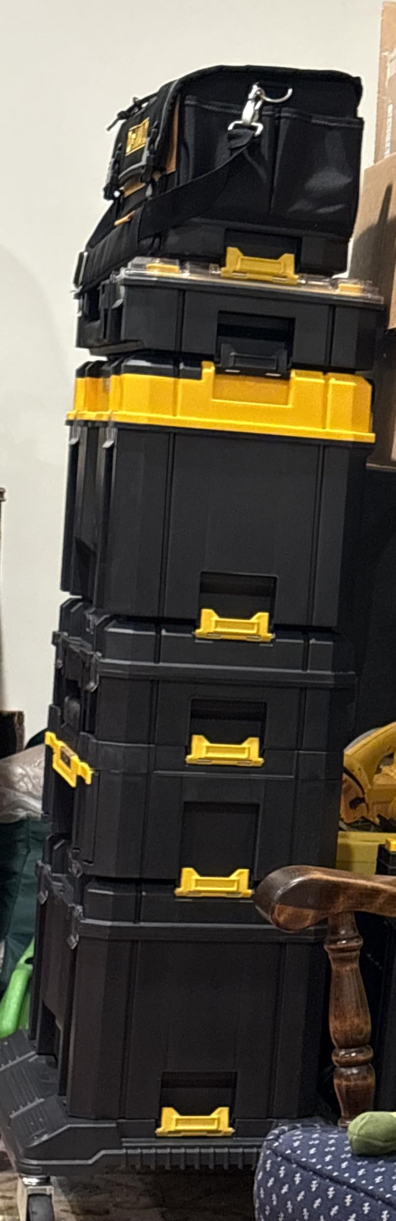 DEWALT TSTAK Tool Box, Extra Large Design, Removable Tray for Easy Access to Tools, Water and Debris Resistant (DWST17806) customer photo 2