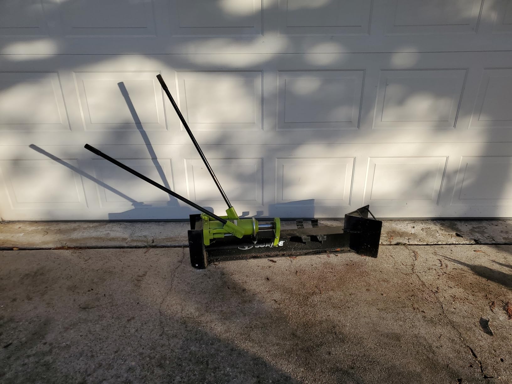 Sun Joe Cordless Manual Hydraulic Steel Beam Log Splitter, Portable and Compact, 10 Ton Capacity - Wood Splitting Machine and Equipment for Fireplace, Firewood, & Fire Stove Logs, LJ10M customer photo 1