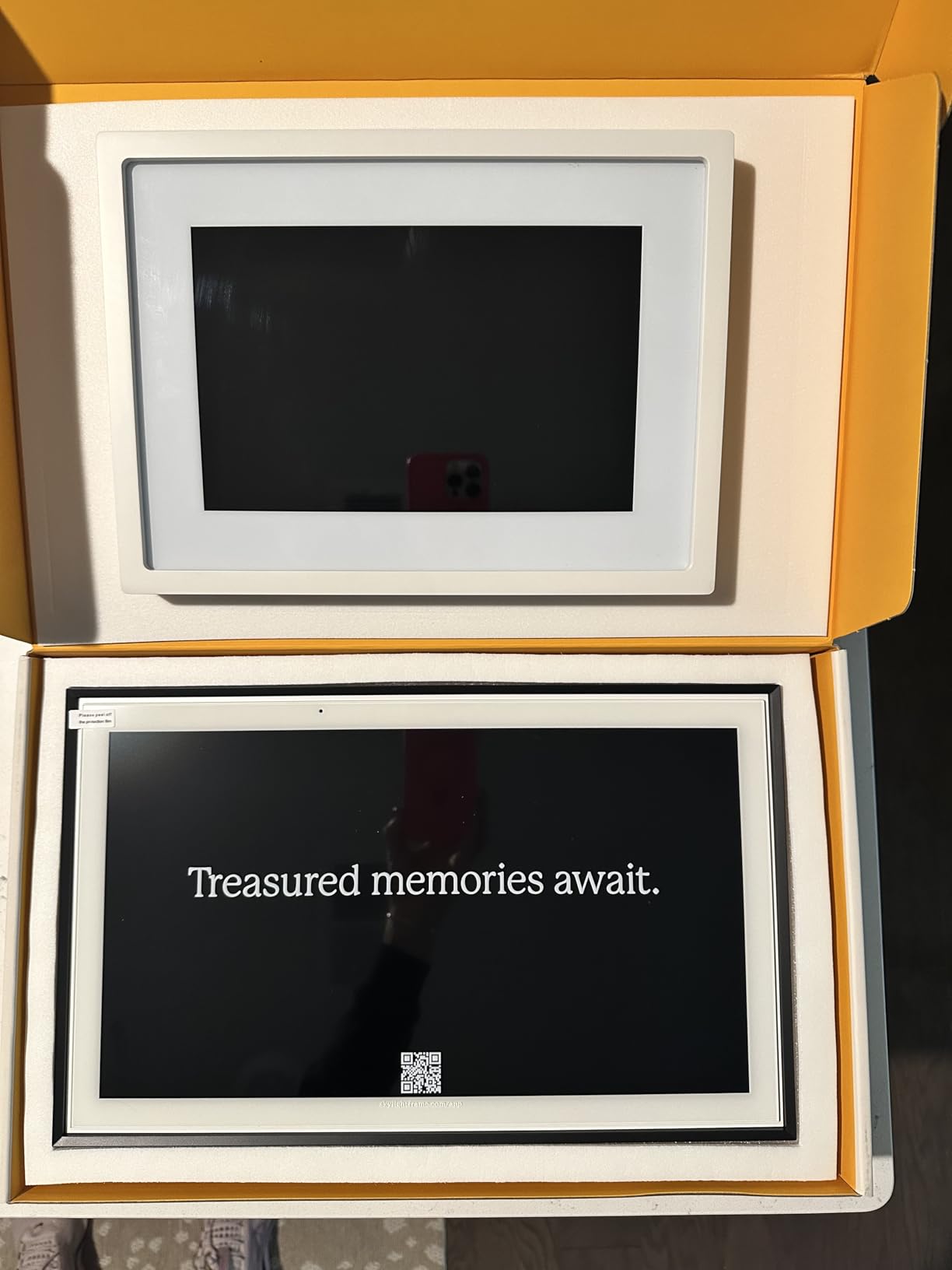 Skylight Frame - WiFi Digital Picture Frame Customer Support, Touch Screen Digital Photo Frame with Easy Setup, Photo Gifts for Parents and Grandparents - 10 Inch Black customer photo 2