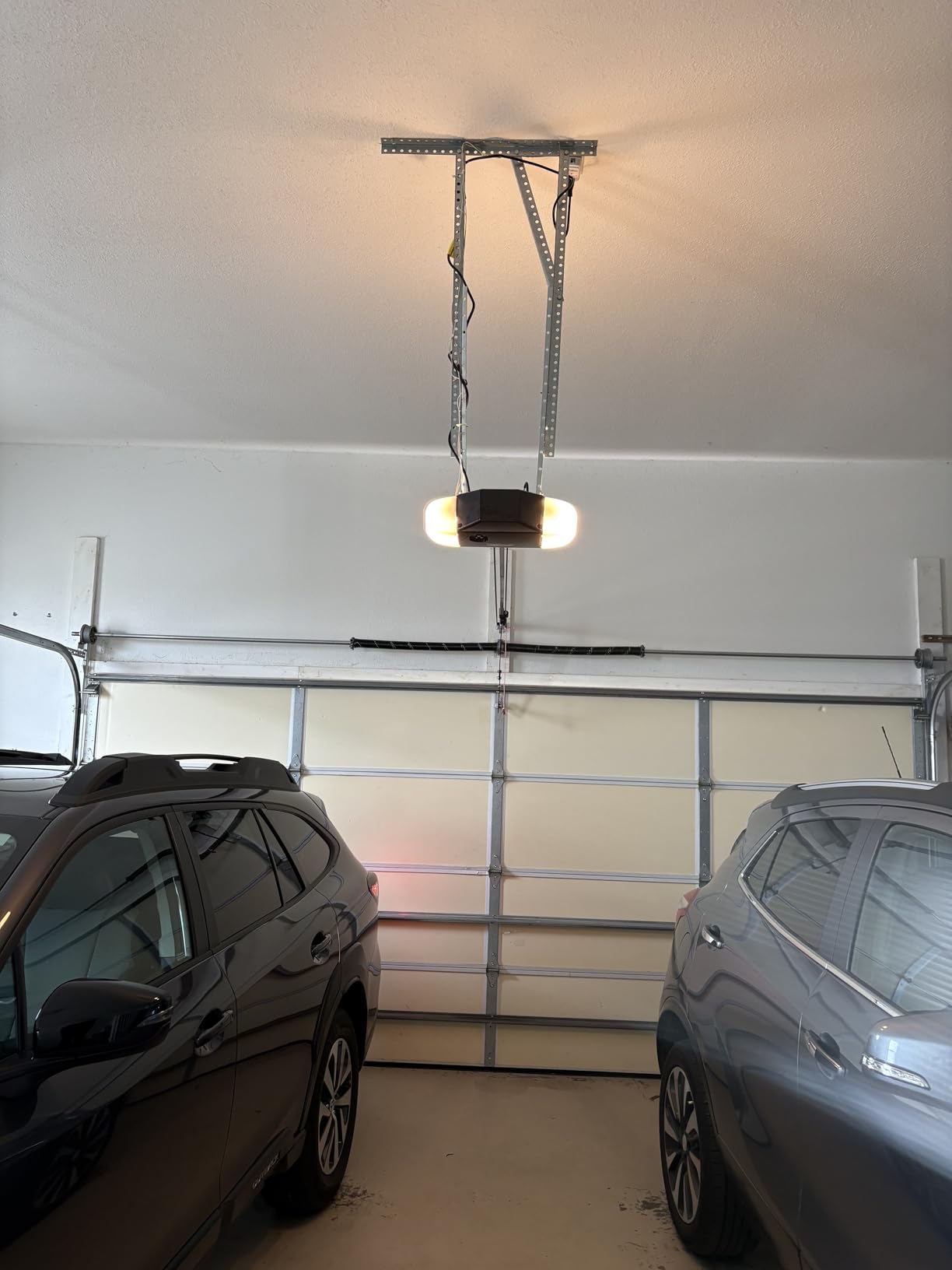 Genie StealthDrive 7155 Connect Smartphone-Controlled Belt Drive Garage Door Opener customer photo 1
