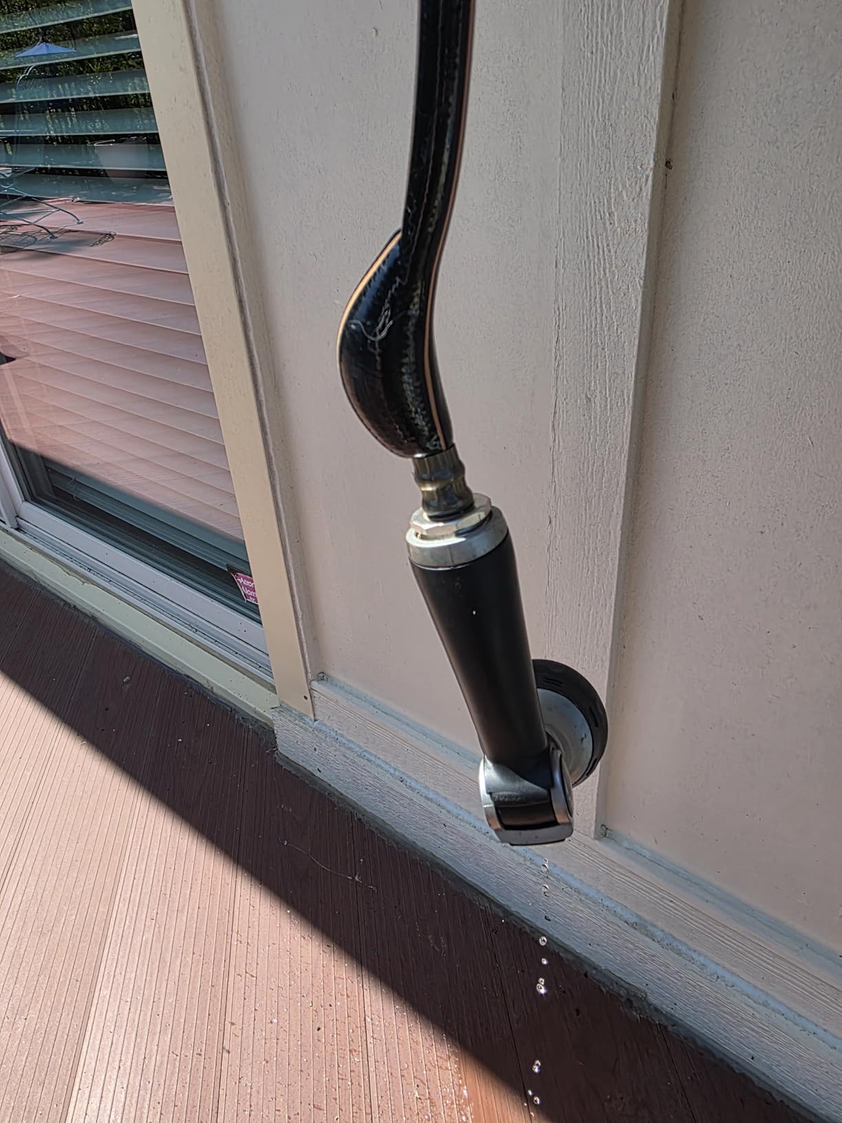 Giraffe Tools Retractable Garden Hose Reel 1/2 Inch x 130 ft, Super Heavy Duty, Any Length Lock, Slow Return System, Wall Mounted and 180 Deg Swivel Bracket customer photo 2