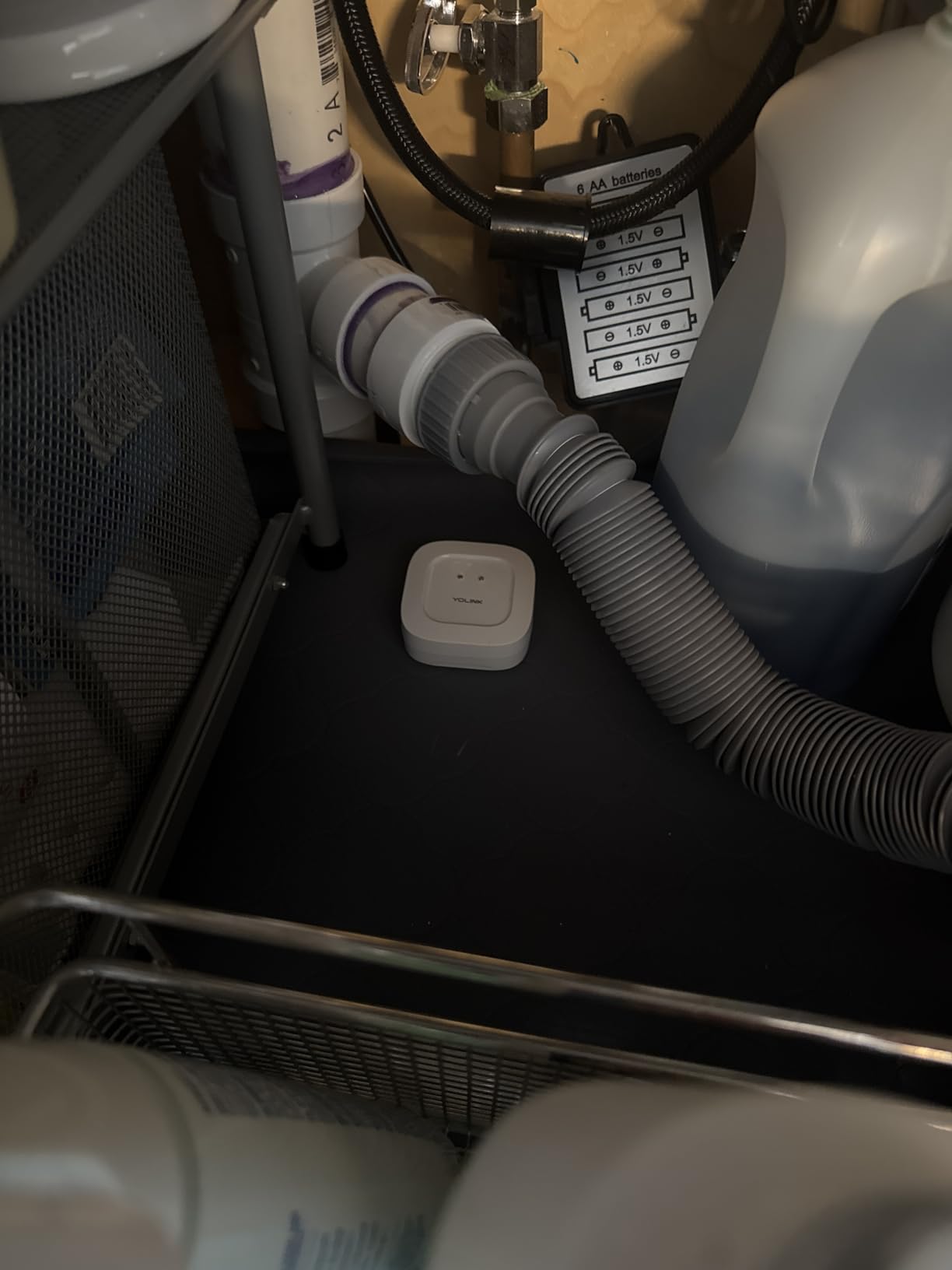 YoLink Water Leak Starter Kit: Hub + 4 Leak Sensor 1 (Silent), LoRa Long-Range, App/SMS/Email Alerts, D2D Offline Triggers, 2 AAA Up to 5-Year Battery, Compatible with Alexa/IFTTT/Home Assistant customer photo 1