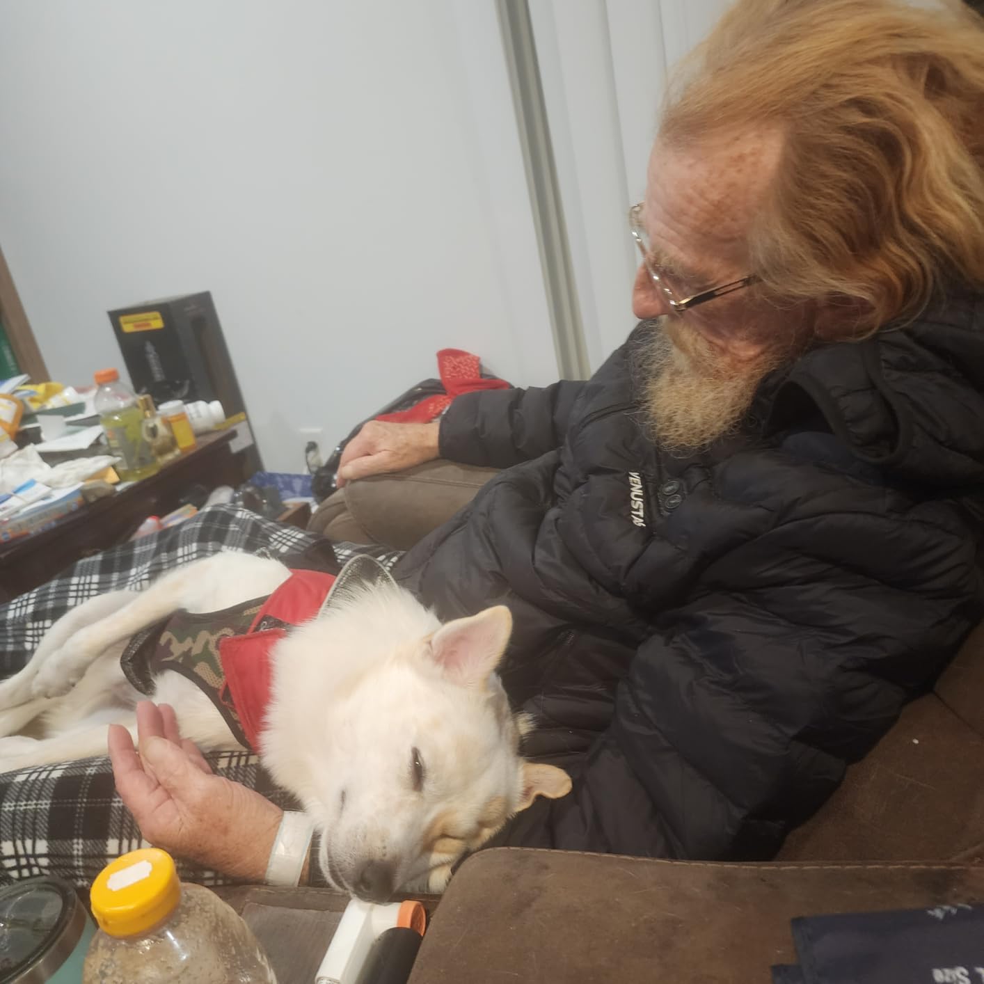 Venustas Unisex Dual-Control Heated Jacket, Water-resistant Heated Coat for Women and Men with Battery Included customer photo 1