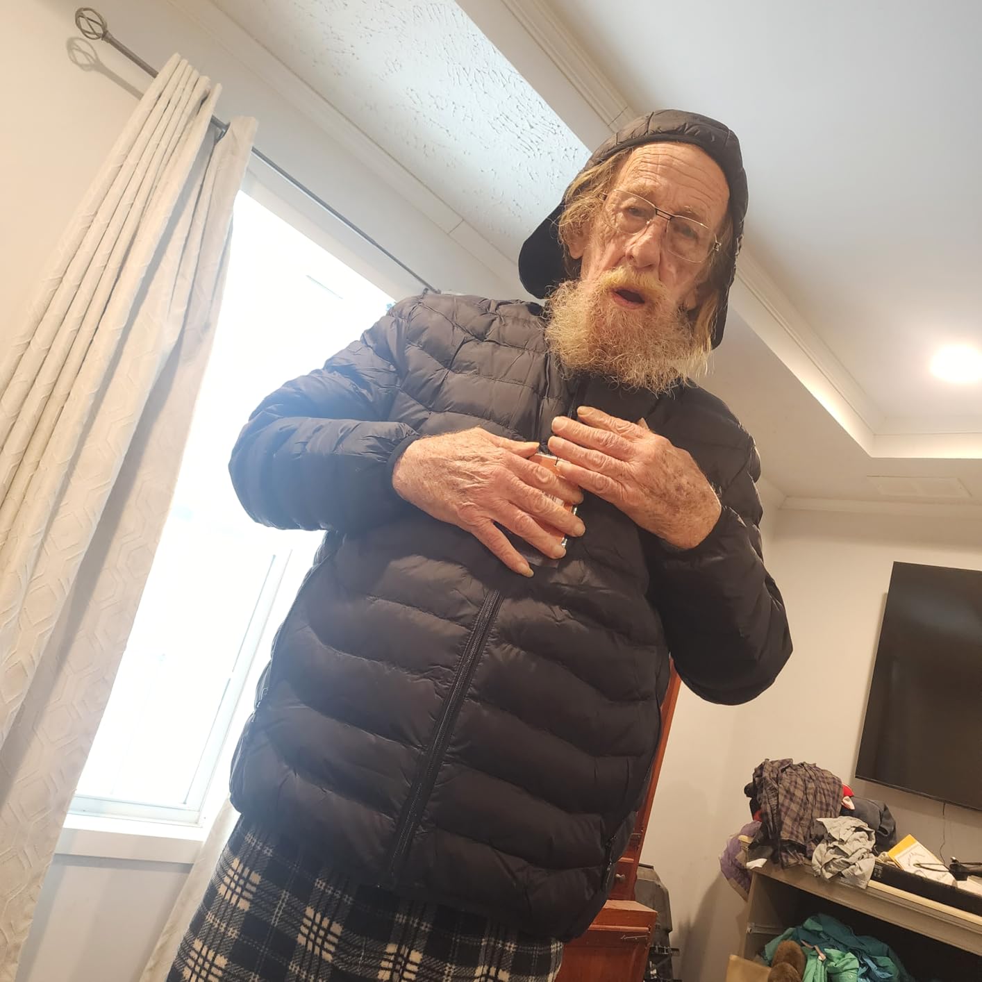 Venustas Unisex Dual-Control Heated Jacket, Water-resistant Heated Coat for Women and Men with Battery Included customer photo 2