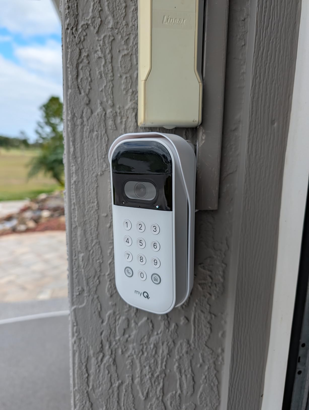 myQ Smart Garage Door Video Keypad with Wide-Angle Camera,Customizable PIN Codes,and Smartphone Control-Take Charge of Your Garage Access Works with Chamberlain, LiftMaster and Craftsman openers,White customer photo 2