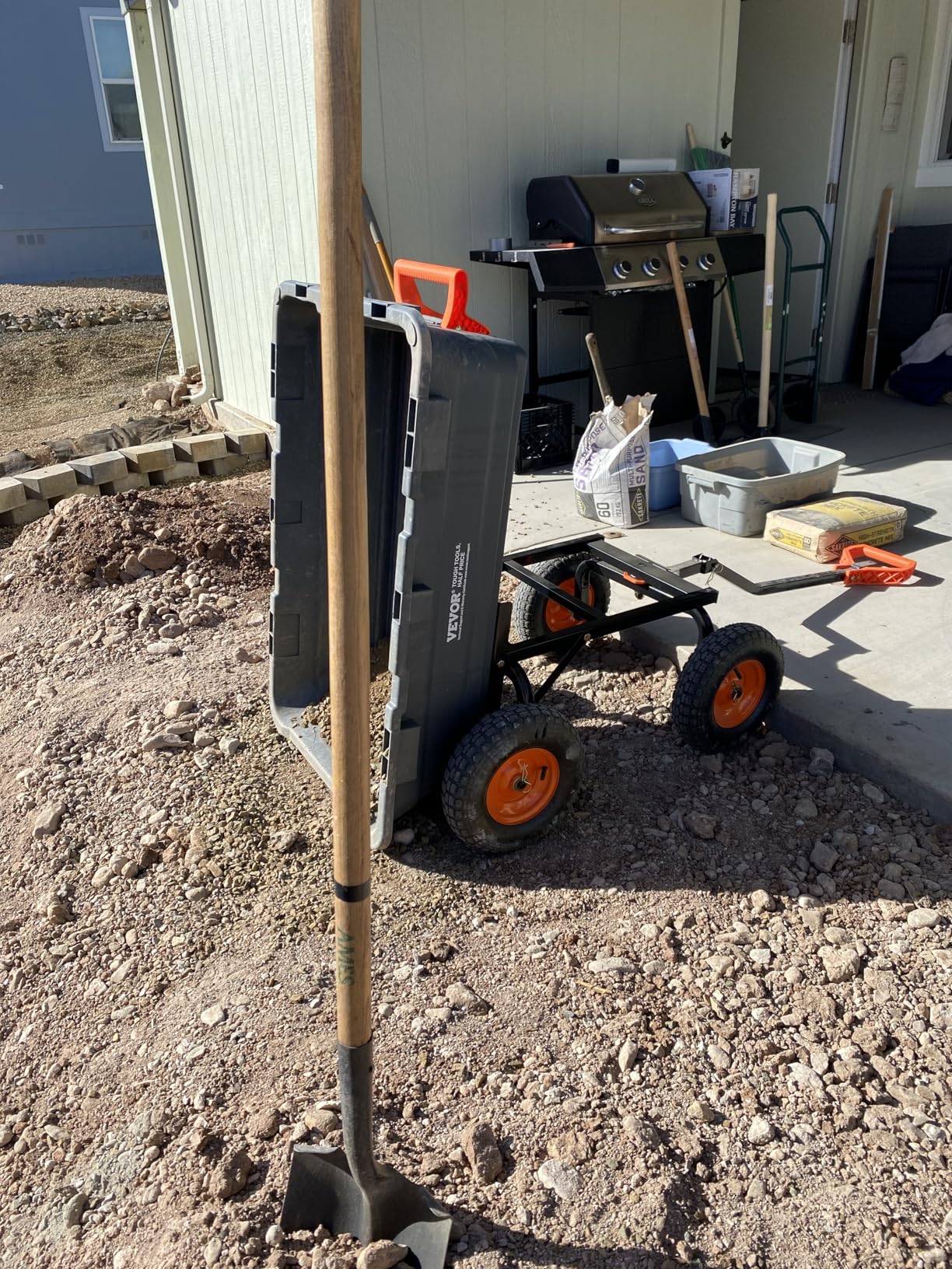 VEVOR 1200lbs 7Cu.Ft. Garden Dump Cart with 2-in-1 Convertible Handle and 13in All Terrain Wheels, Heavy Duty Poly Yard Dump Wagon Utility ATV Trailer Dump Cart Tow Behind for Lawn Mower Tractor customer photo 2