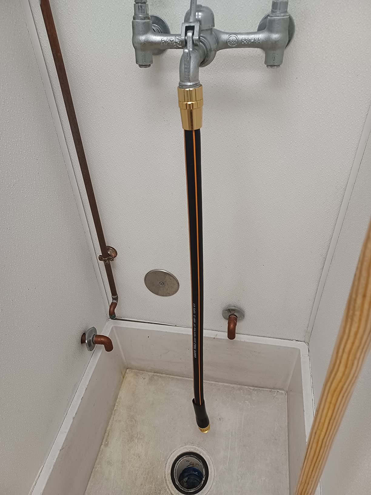 Giraffe Tools CW20 Retractable Garden Hose Reel 5/8